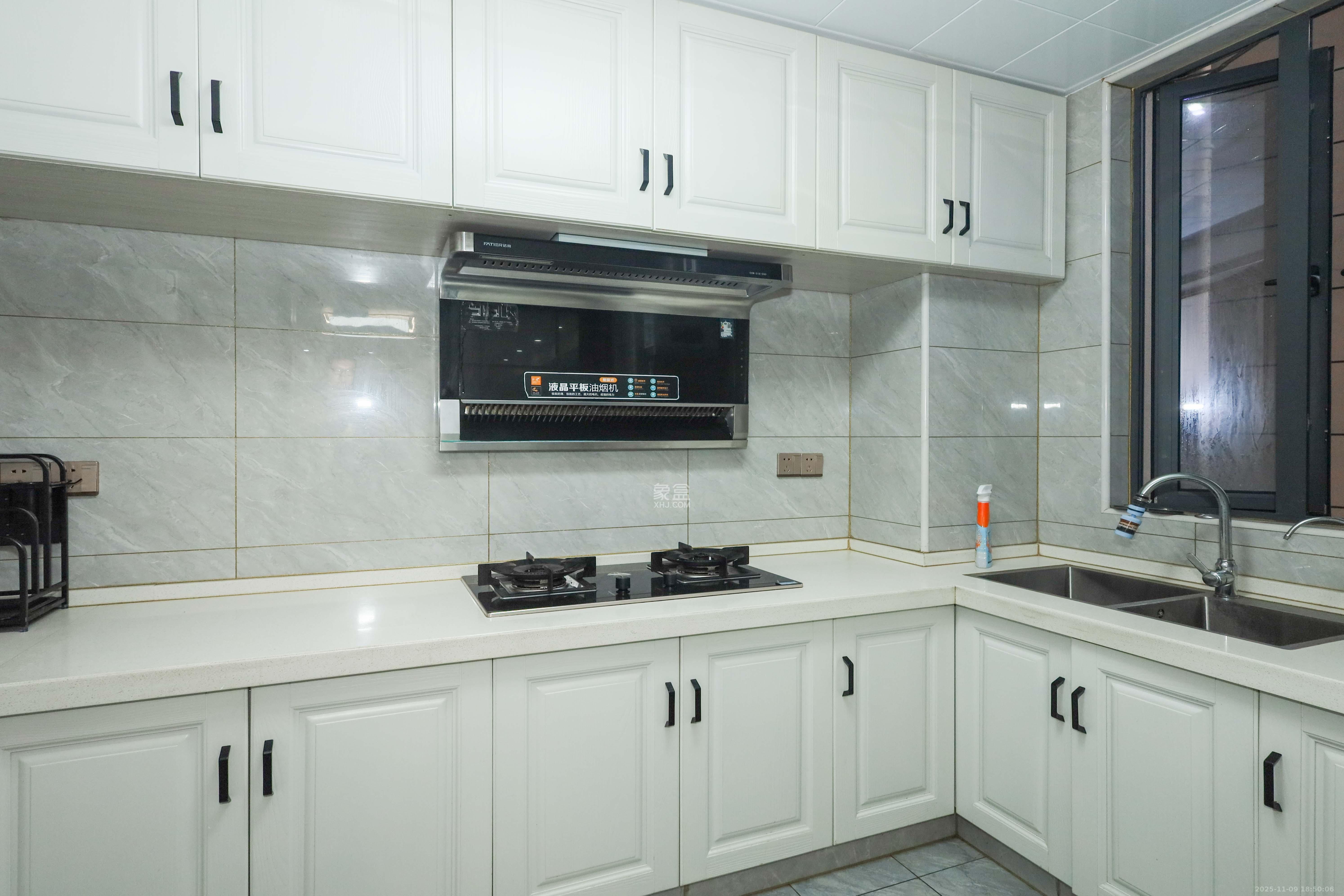 山水梅溪雅郡 4室2厅2卫 145.0万 山水梅溪雅郡 4室2厅2卫 145.0万厨房