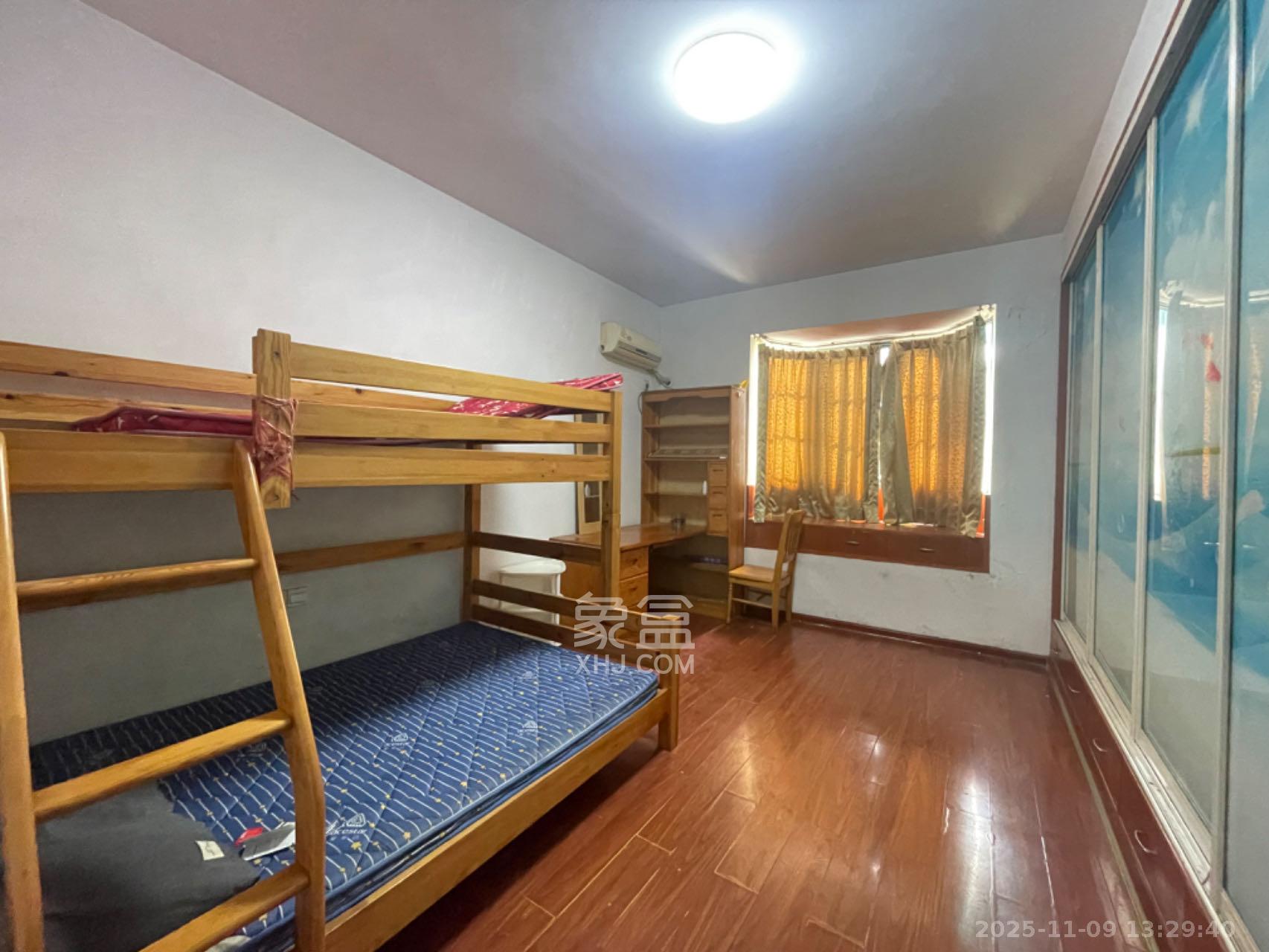 天城尚品 2室2厅1卫 1800.0元/月 天城尚品 2室2厅1卫 1800.0元/月室内图