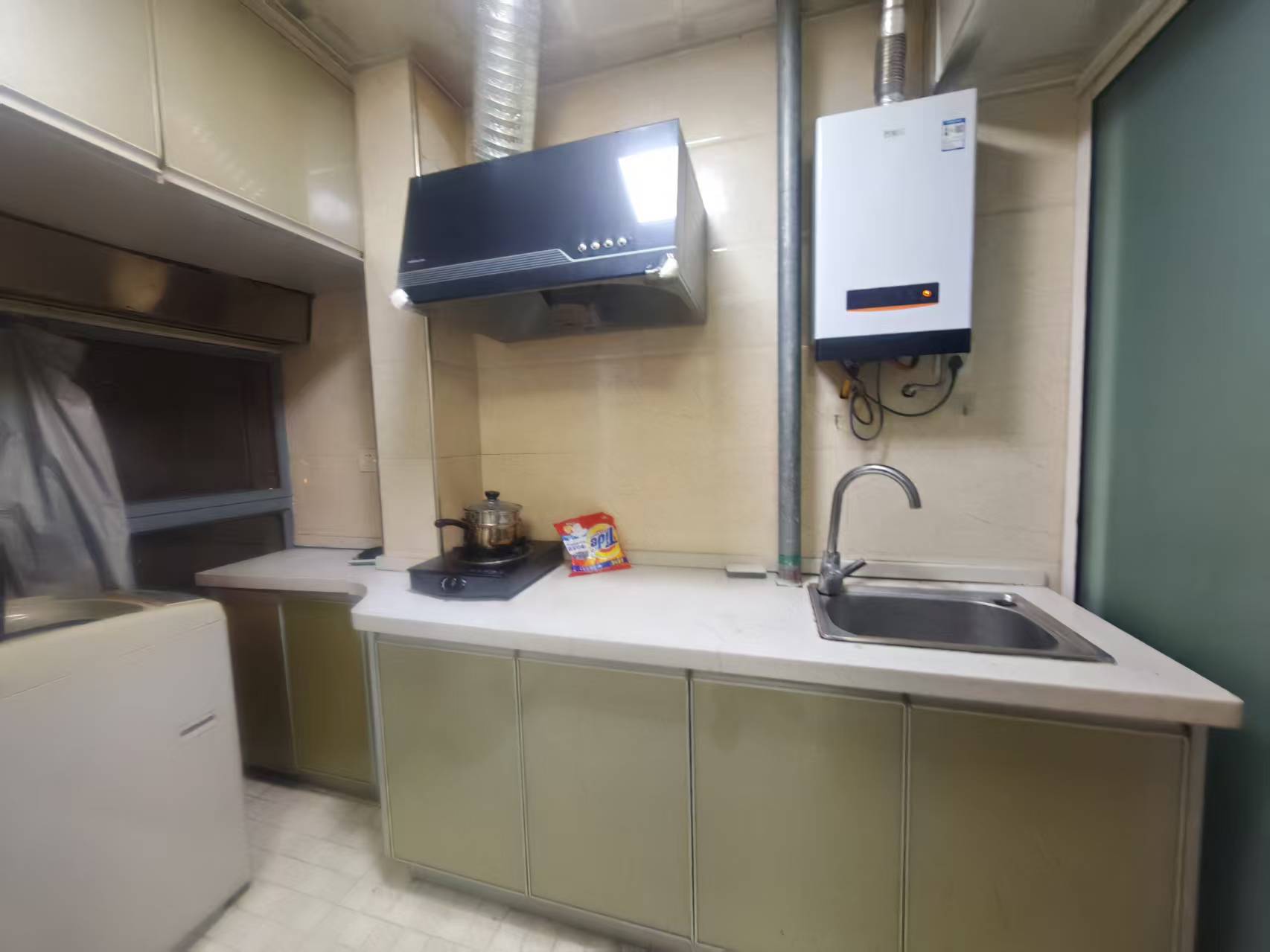 鹏利广场 1室1厅1卫 900.0元/月 鹏利广场 1室1厅1卫 900.0元/月室内图