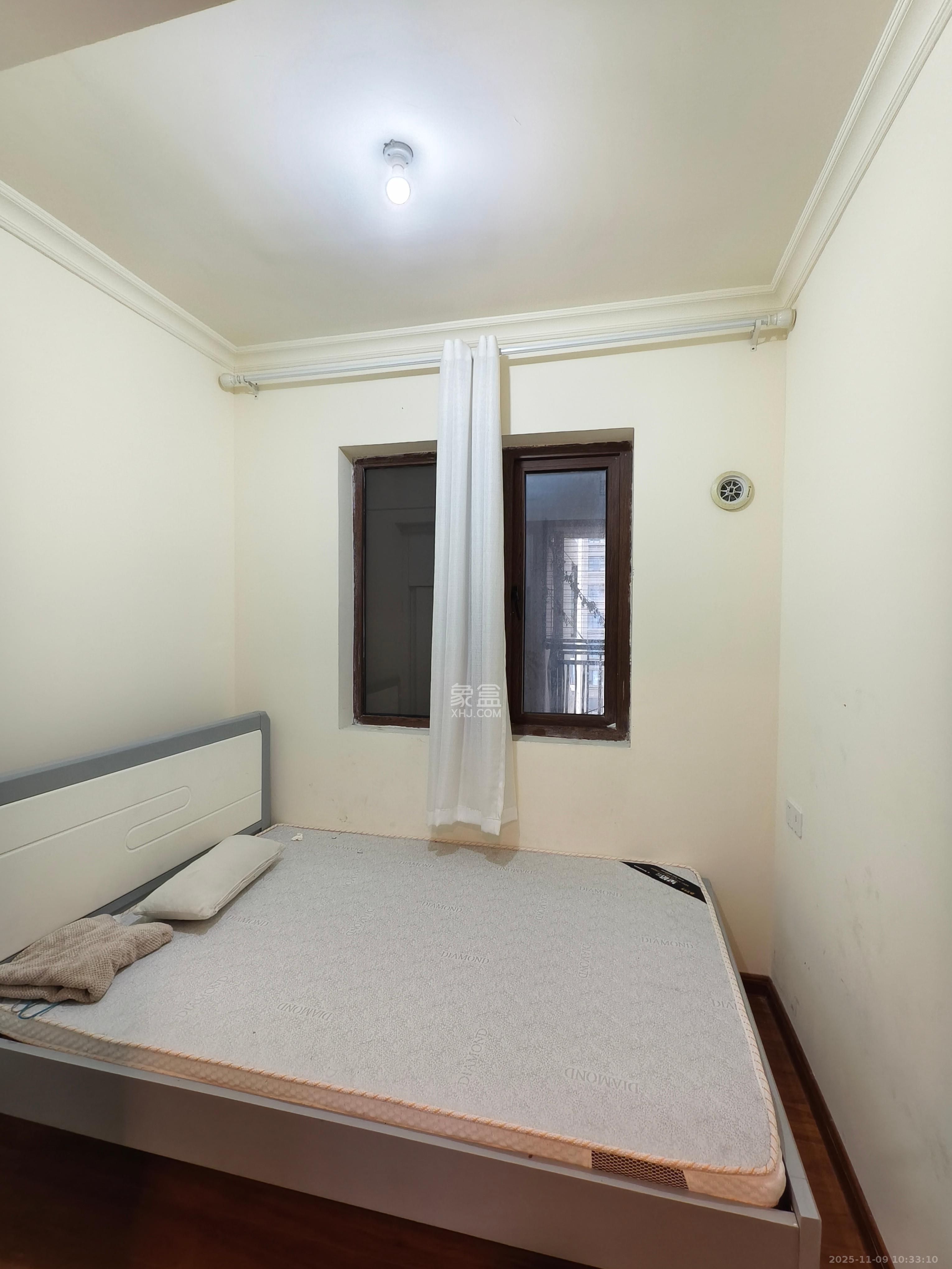 碧桂园翘楚棠  3室2厅2卫    2100.0元/月室内图