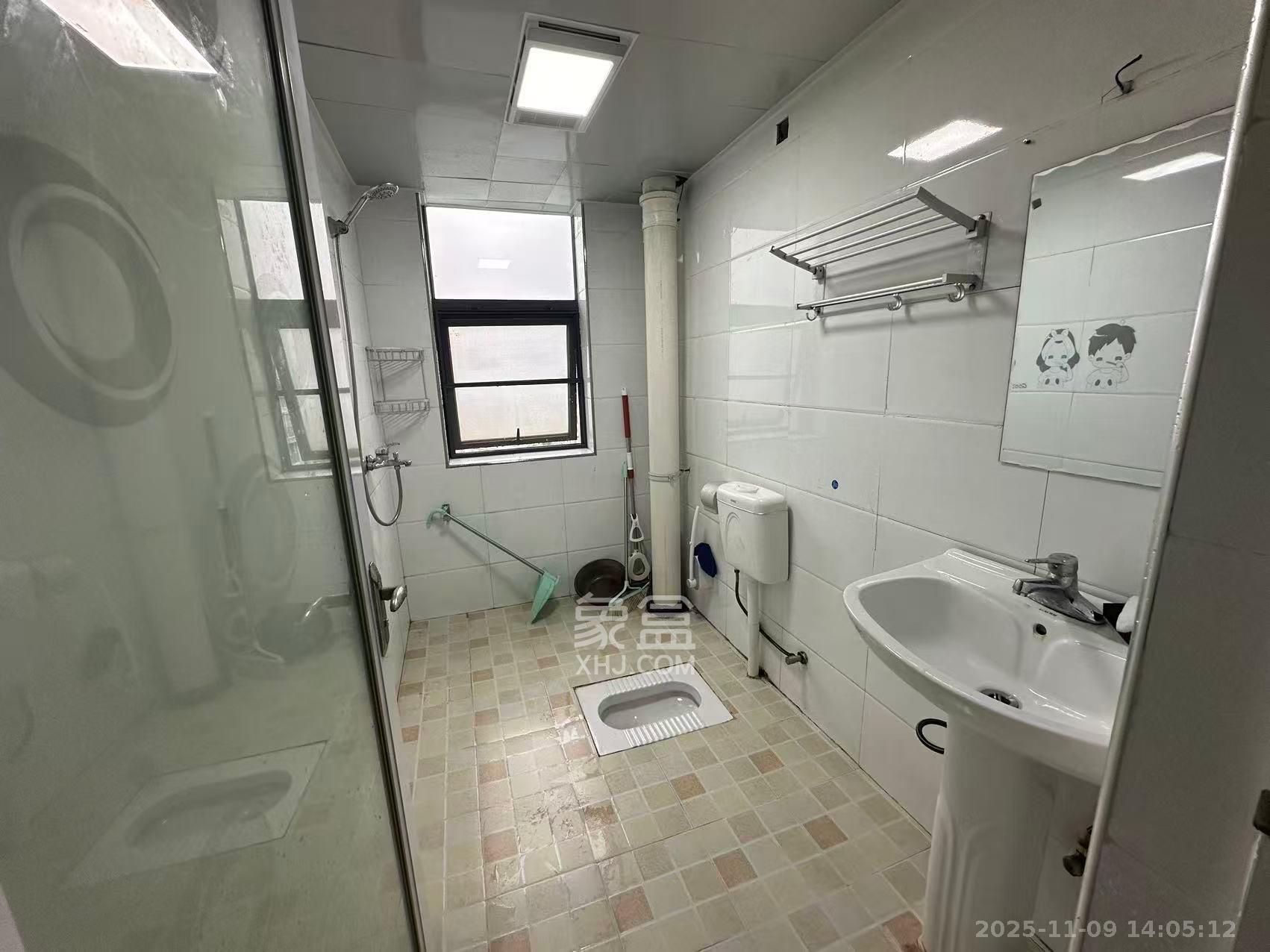 颐和佳园  1室1厅1卫    1700.0元/月室内图