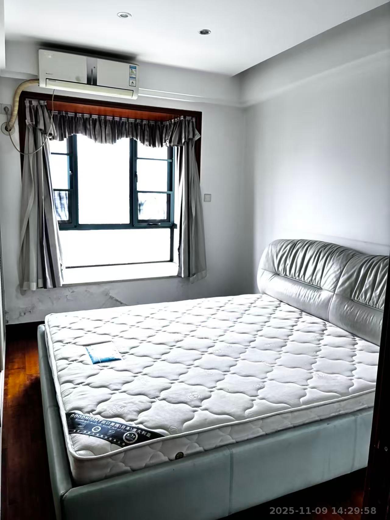 滨江金座  3室2厅2卫    3500.0元/月室内图