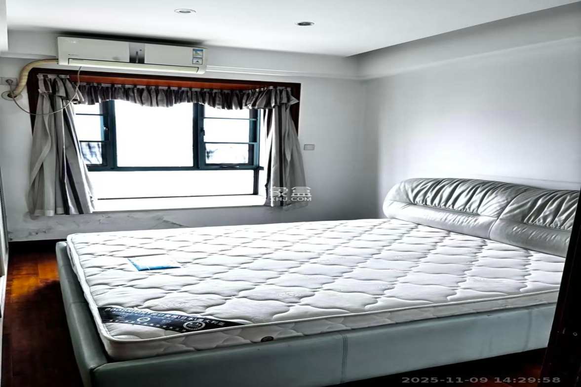 滨江金座 3室2厅2卫 3500.0元/月 滨江金座 3室2厅2卫 3500.0元/月室内图