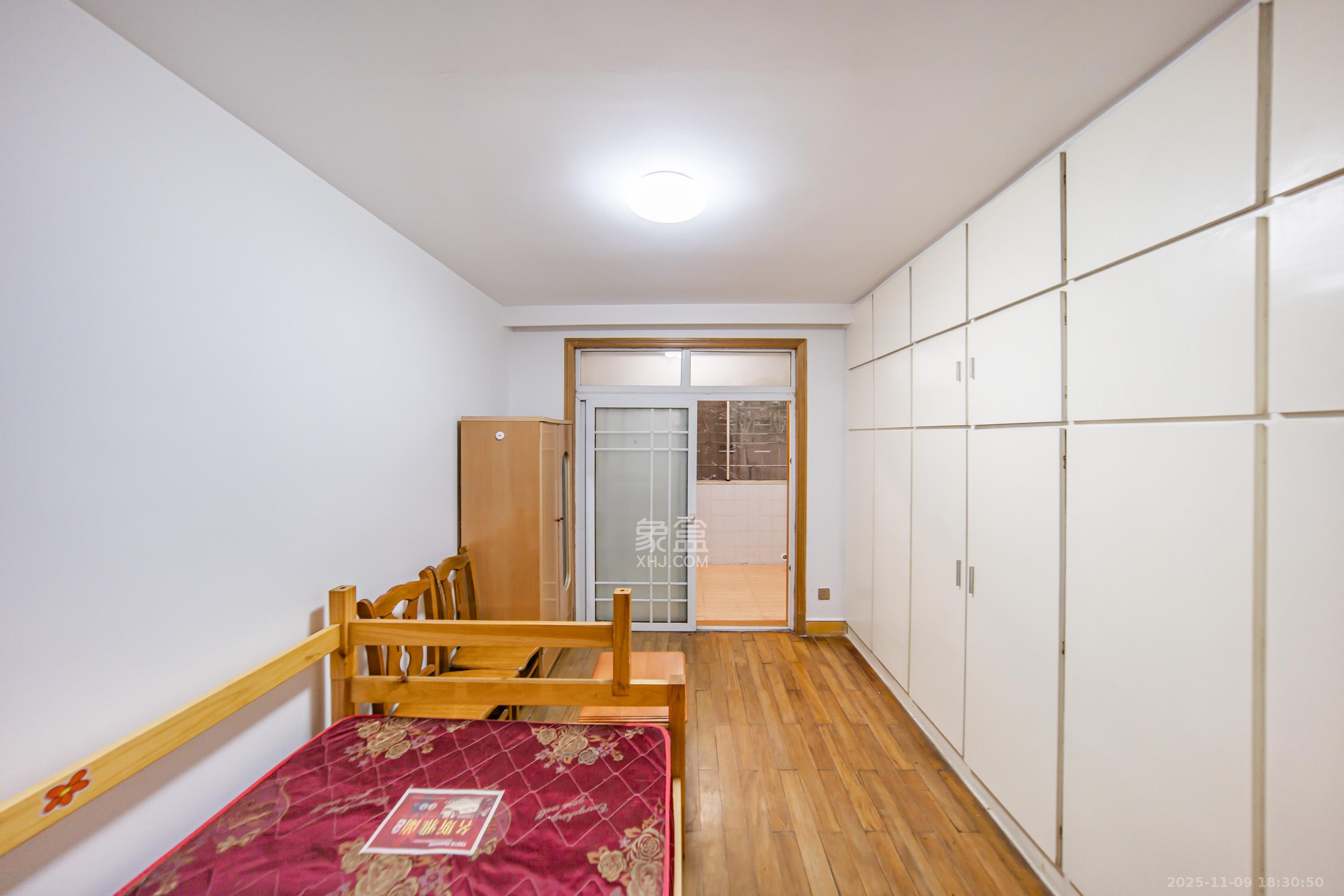 长沙师范教职工宿舍  2室1厅1卫    62.0万卧室