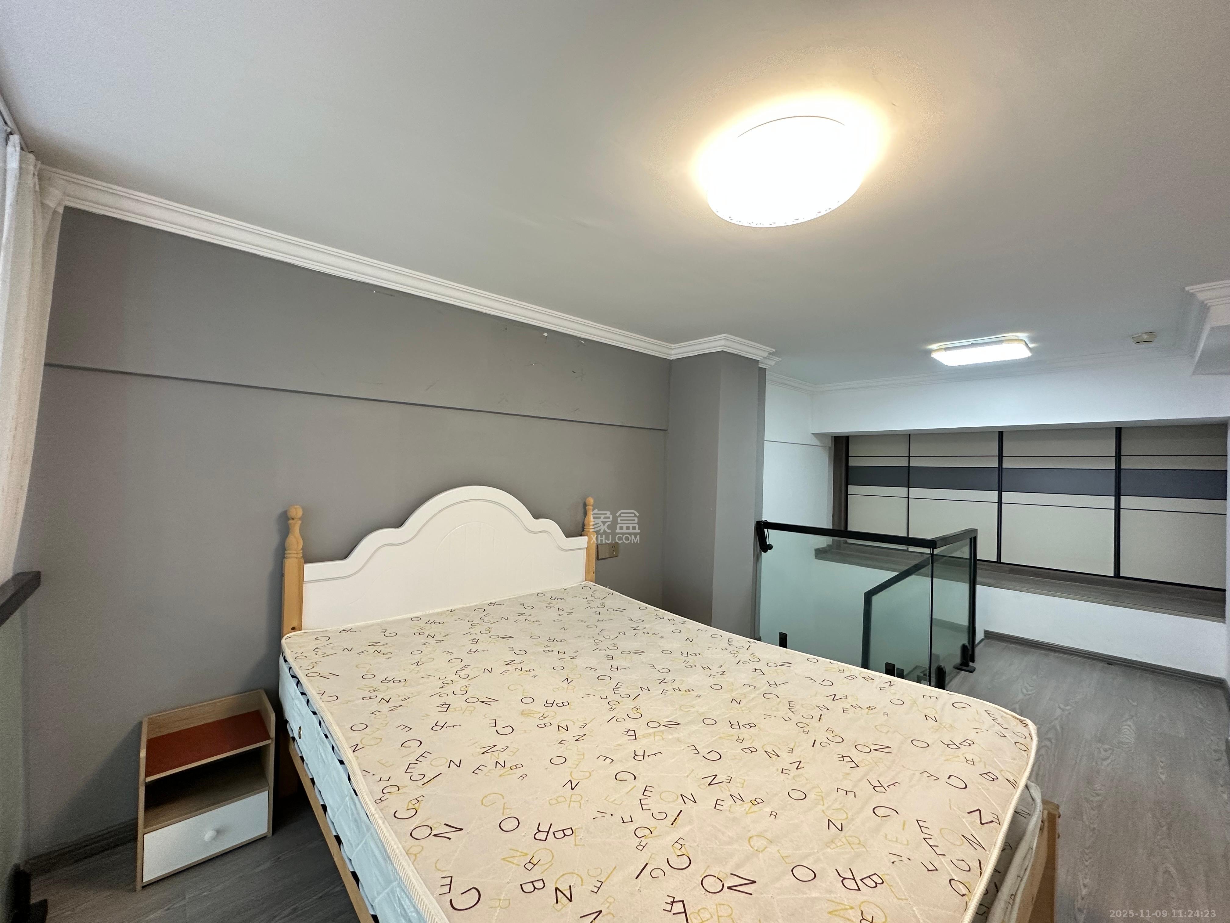 龙湖湘江星座（祺鑫星座公寓）  1室1厅1卫    1700.0元/月室内图