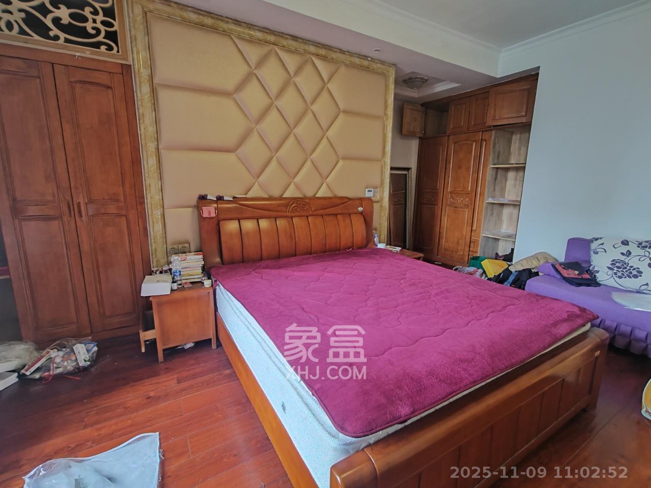 枫华府第 1室2厅2卫 1500.0元/月 枫华府第 1室2厅2卫 1500.0元/月室内图