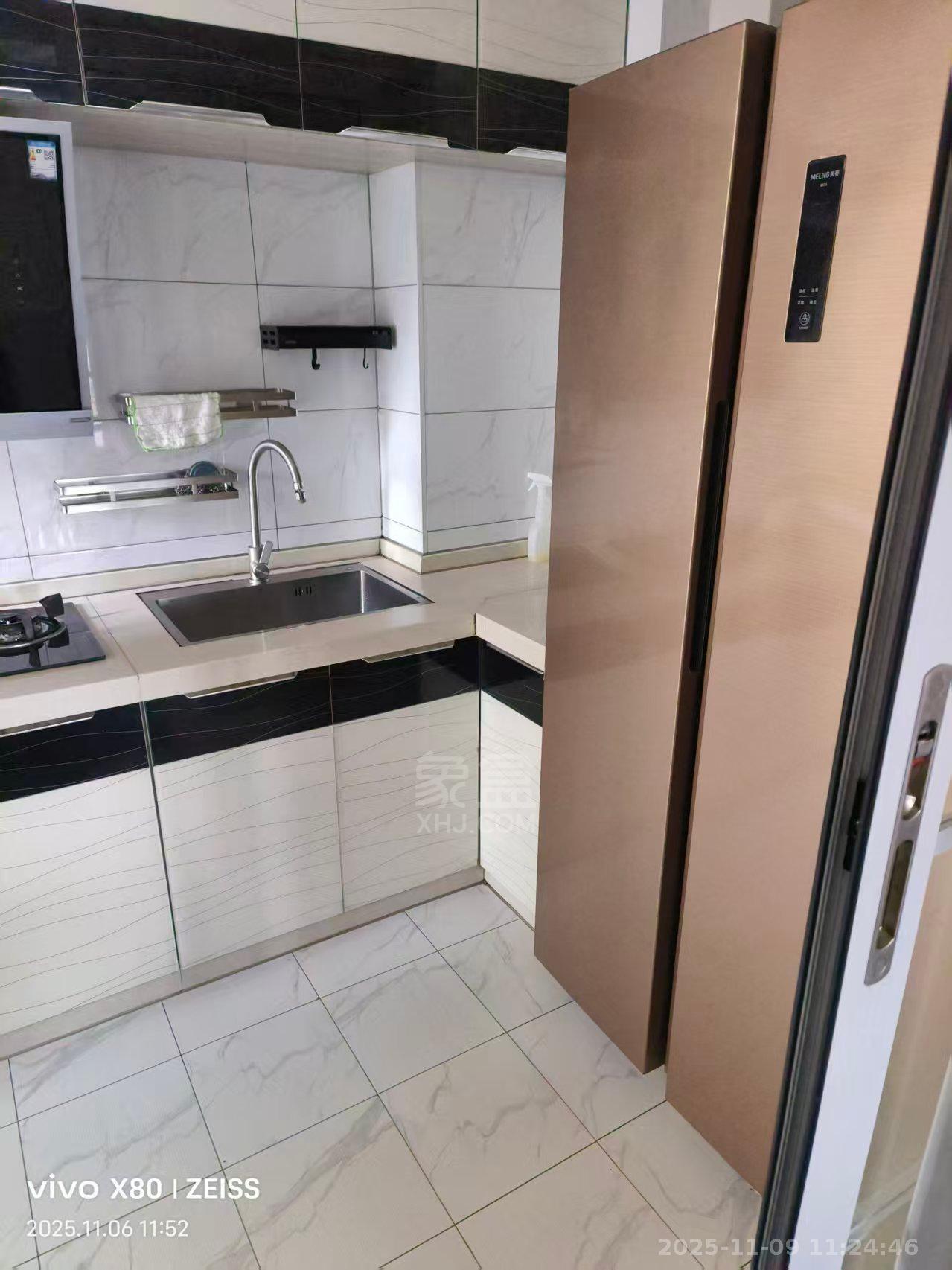 金轮翡翠名园 2室2厅1卫 1900.0元/月 金轮翡翠名园 2室2厅1卫 1900.0元/月室内图