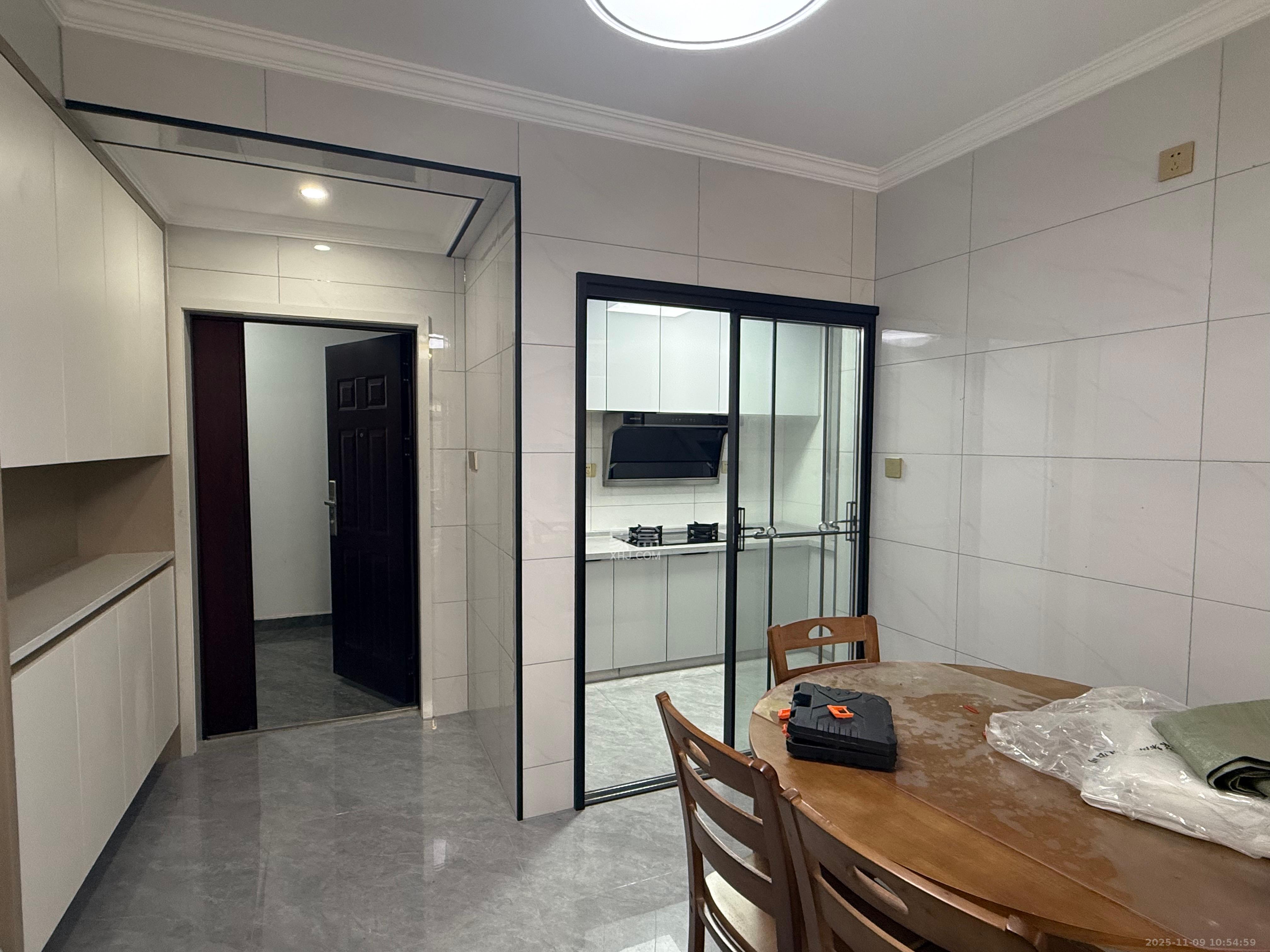 桥头家园三期  2室1厅1卫    1800.0元/月室内图