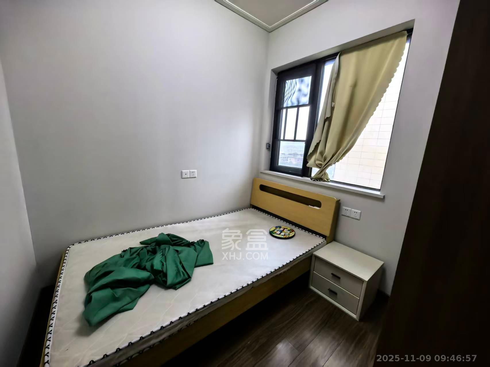 保利茉莉公馆  3室2厅2卫    3100.0元/月室内图