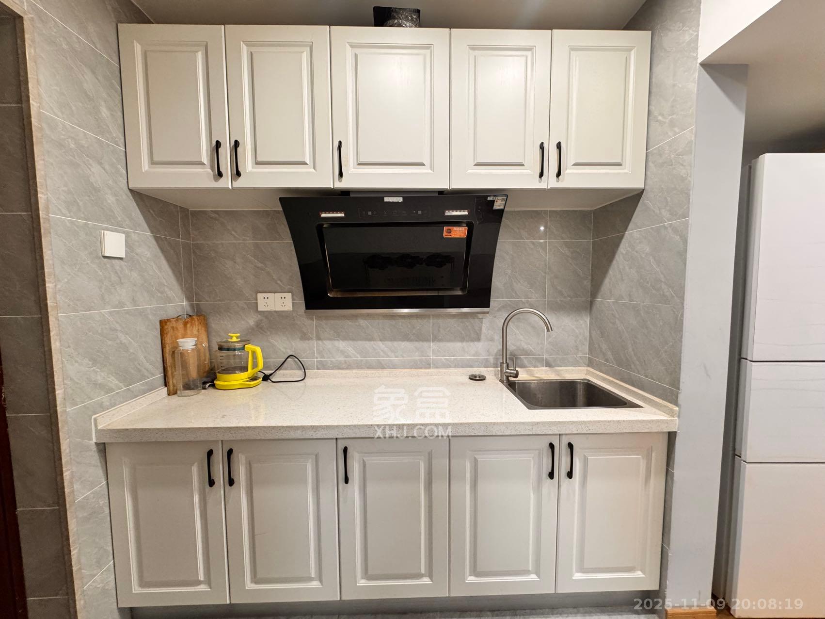 荣悦台 1室1厅1卫 2000.0元/月 荣悦台 1室1厅1卫 2000.0元/月室内图