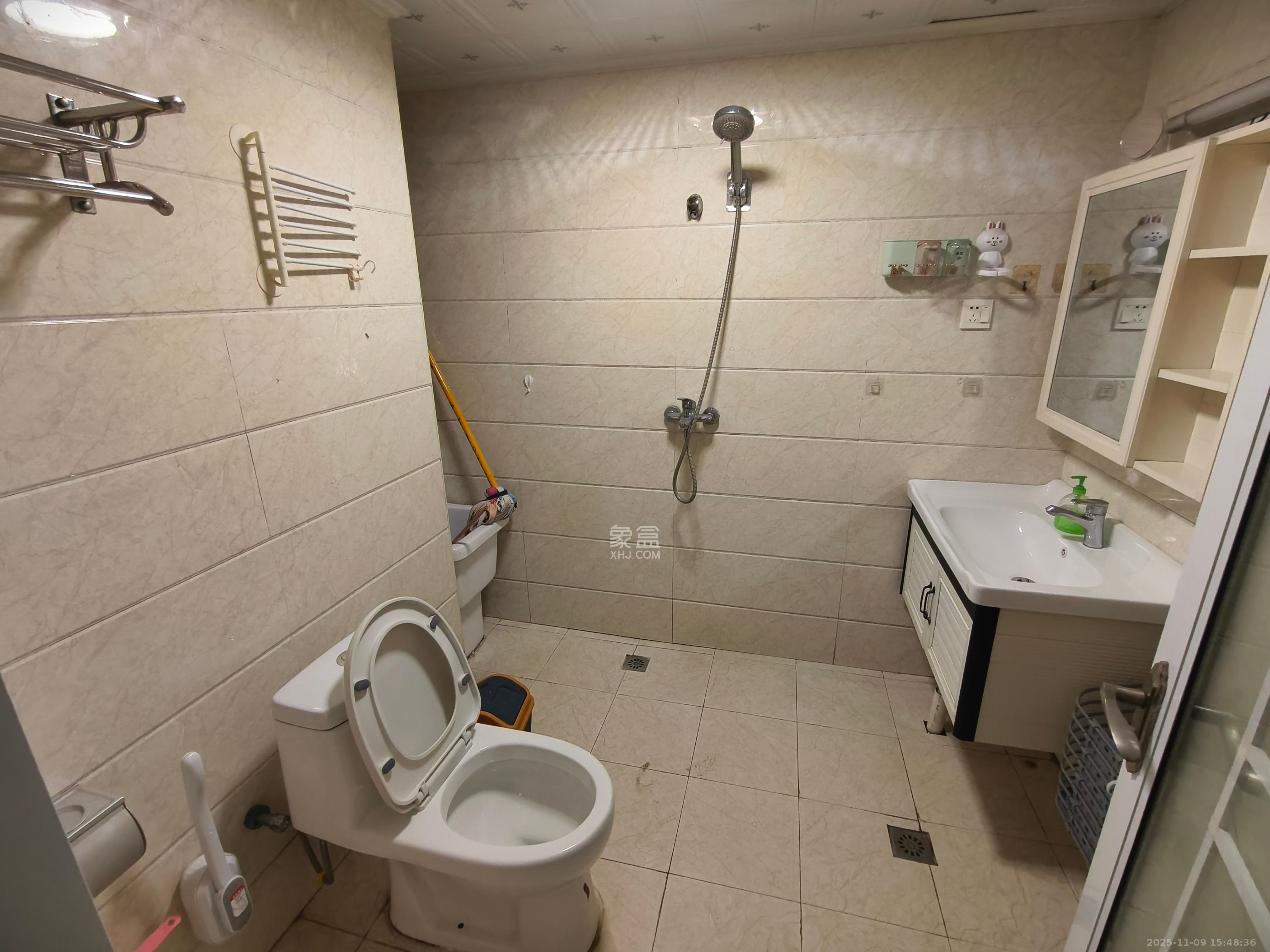 五矿万境水岸一期（万境水岸嘉苑）  3室2厅1卫    2100.0元/月室内图