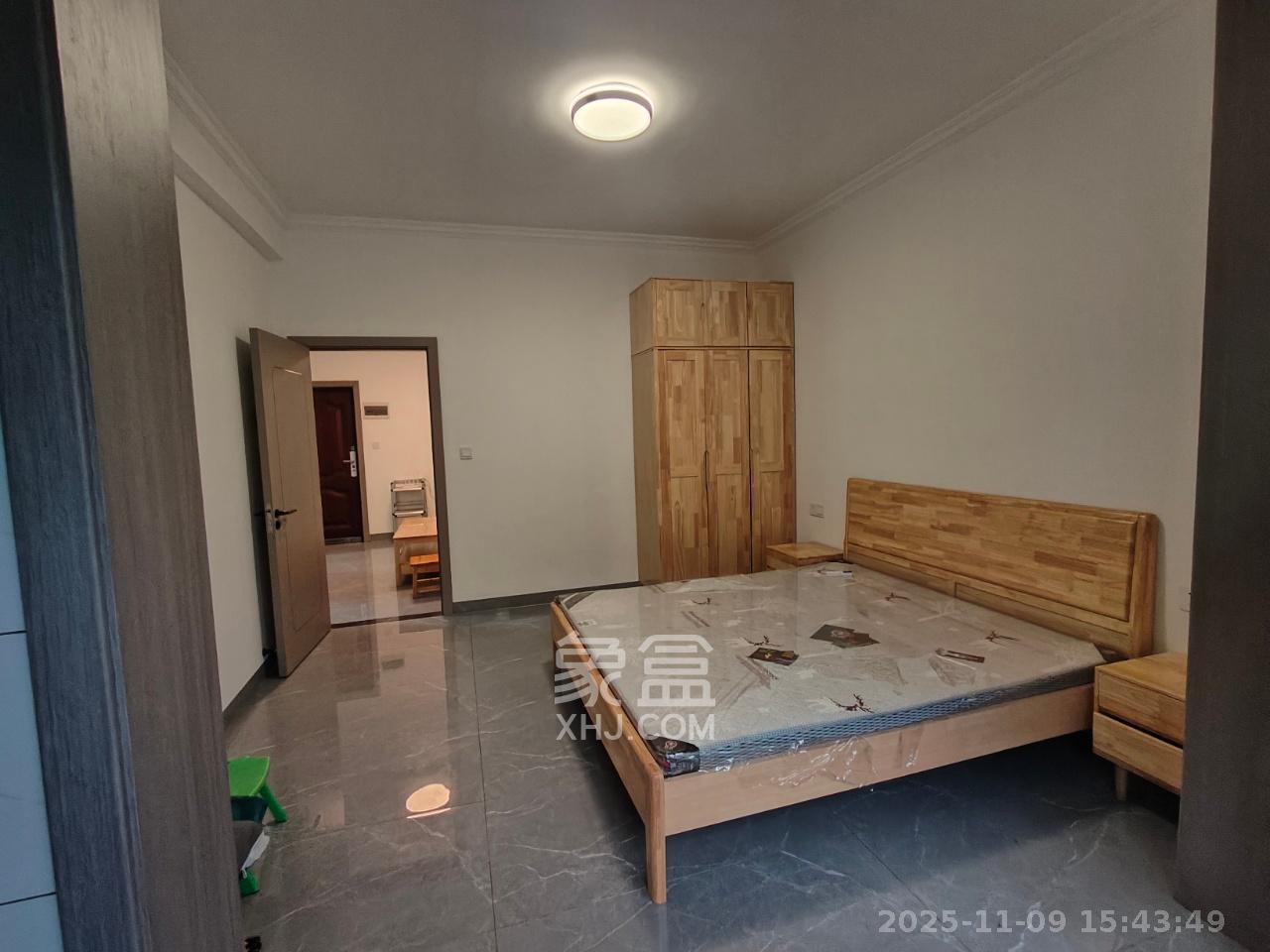 五星龙廻塘小区  2室1厅1卫    1600.0元/月