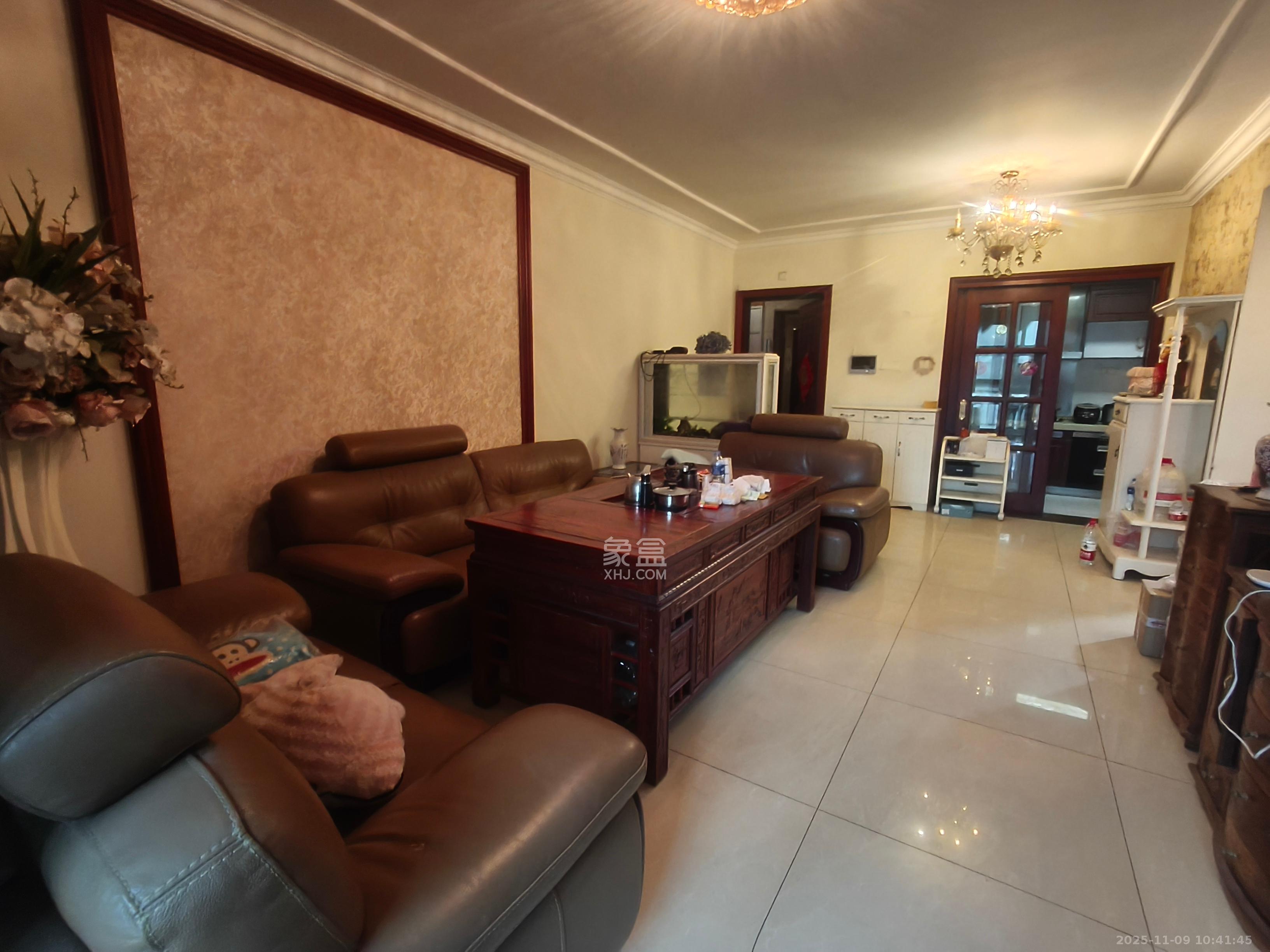 恒大城  3室2厅2卫    2400.0元/月室内图