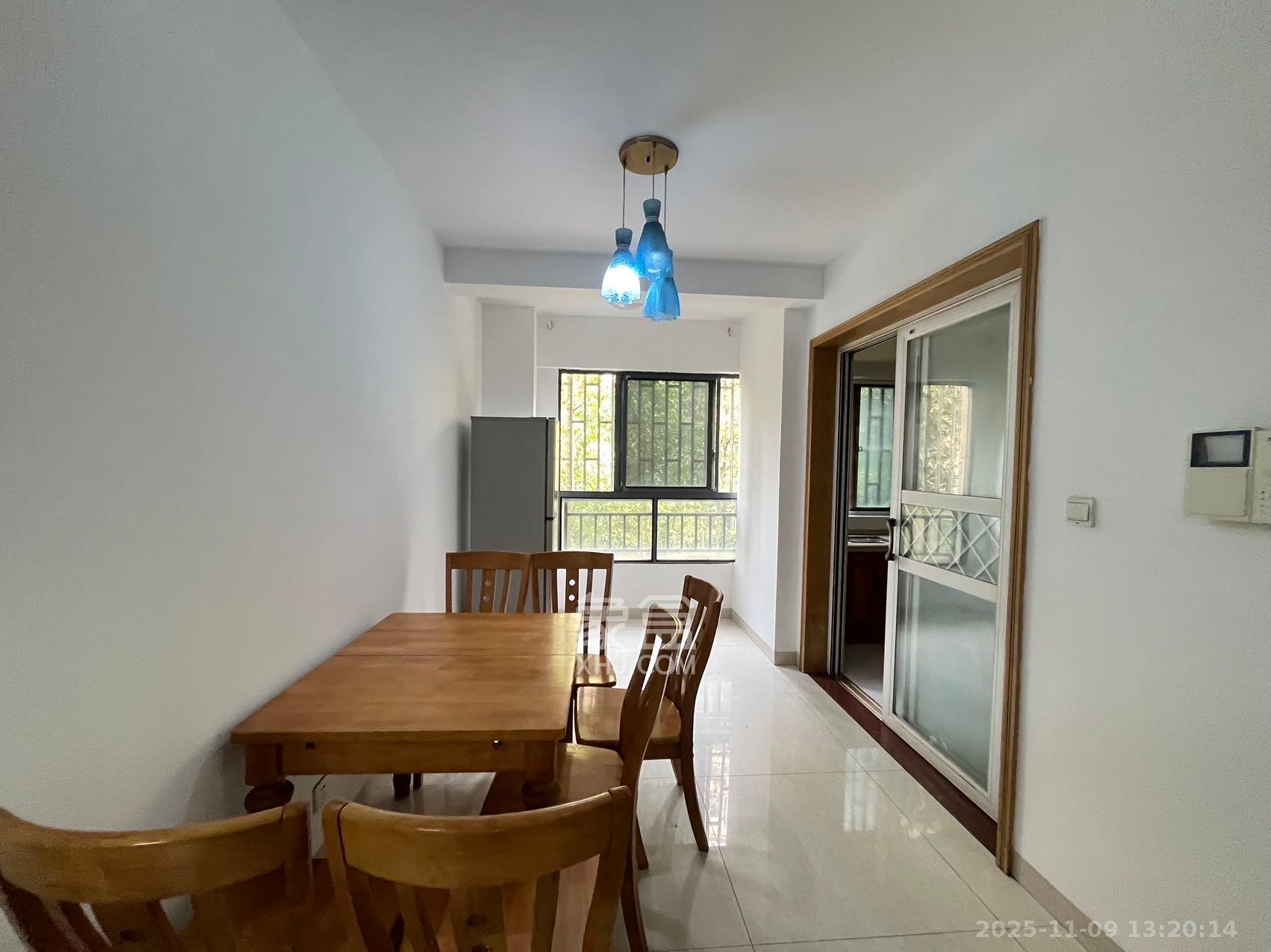 保利麓谷林语A区 3室2厅2卫 2000.0元/月 保利麓谷林语A区 3室2厅2卫 2000.0元/月室内图