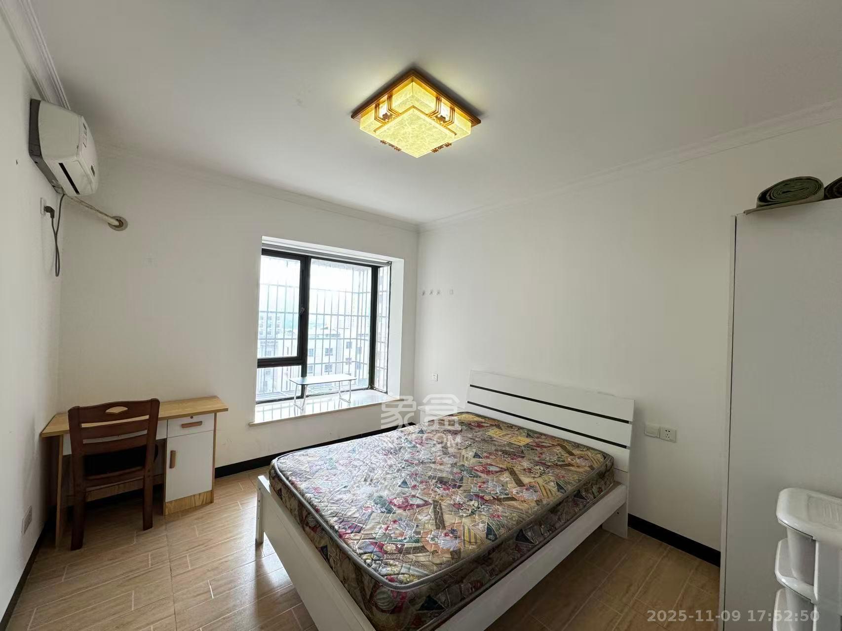 中欣楚天熙苑  2室2厅1卫    2200.0元/月室内图