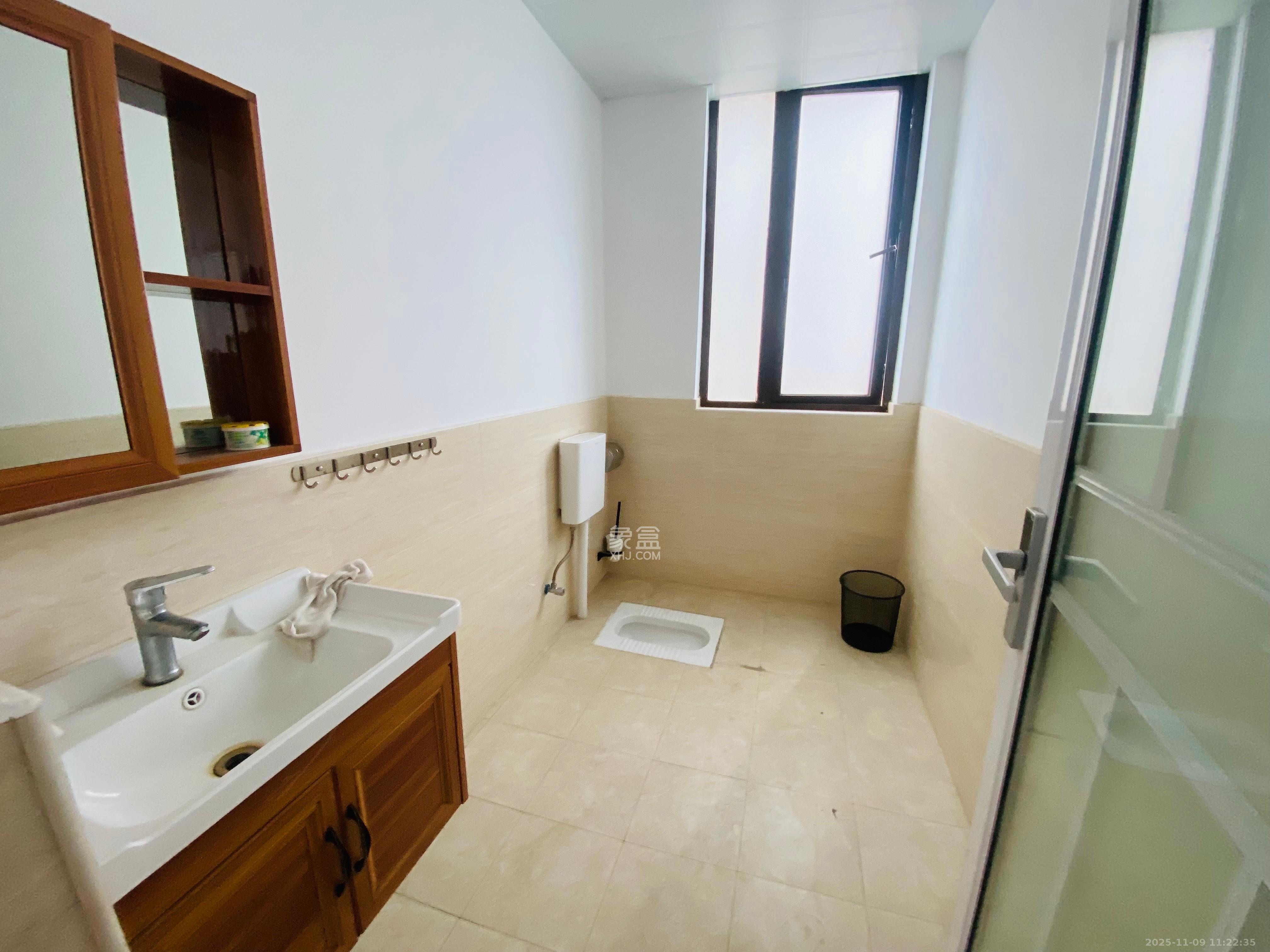 保利西海岸A区 4室2厅2卫 4500.0元/月 保利西海岸A区 4室2厅2卫 4500.0元/月室内图