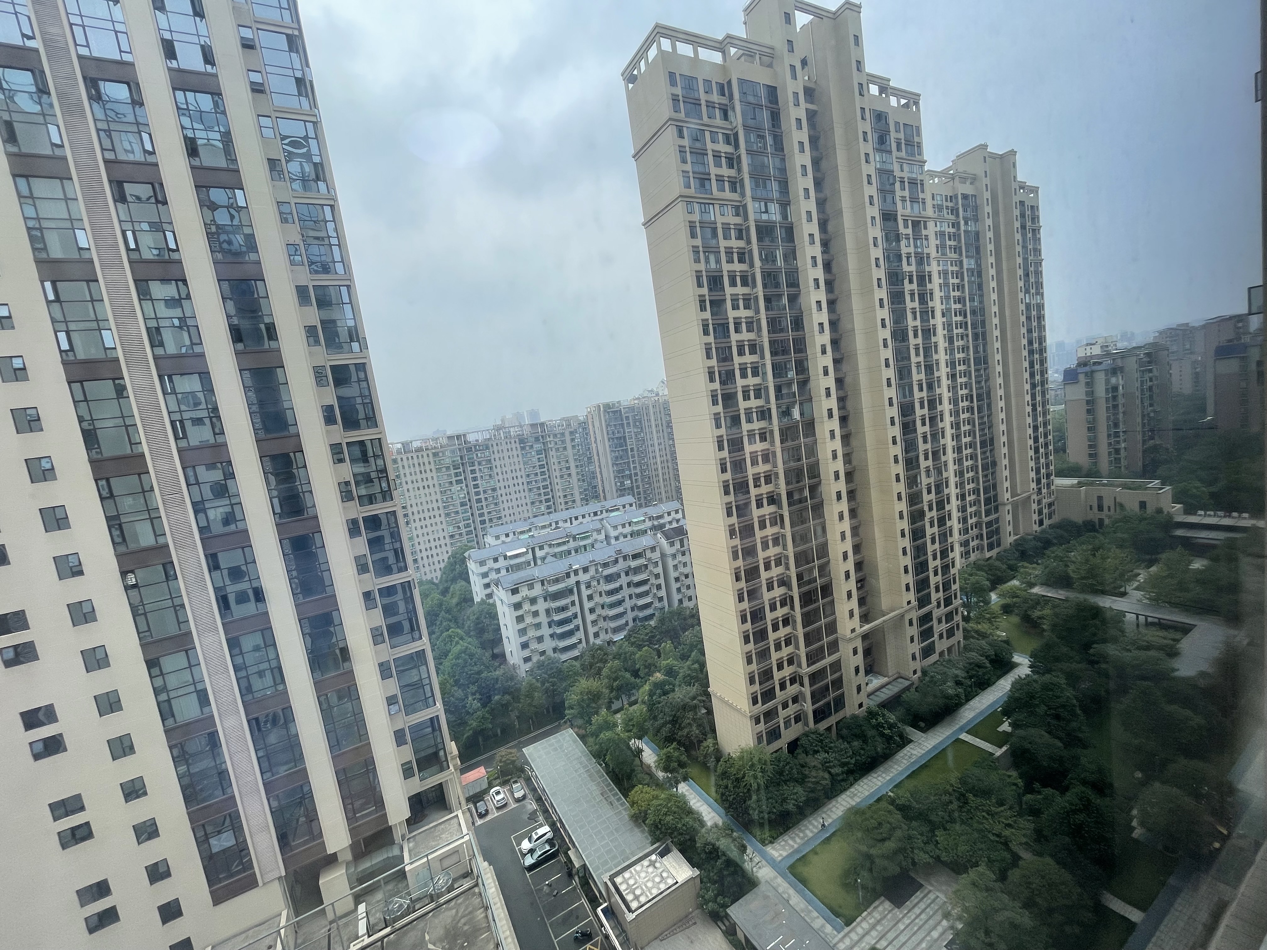 俊景万和城 1室1厅1卫 1200.0元/月 俊景万和城 1室1厅1卫 1200.0元/月室内图