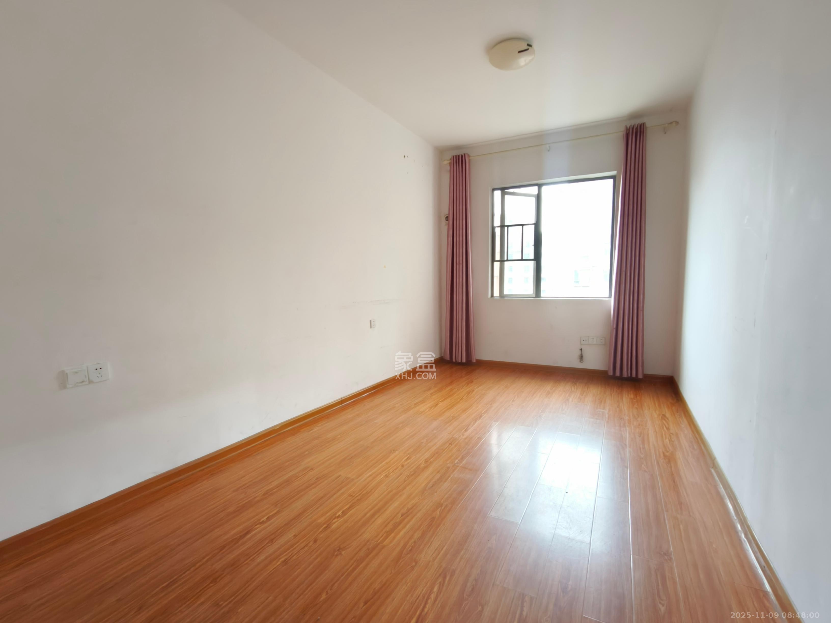 和美星城  4室2厅2卫    2300.0元/月室内图