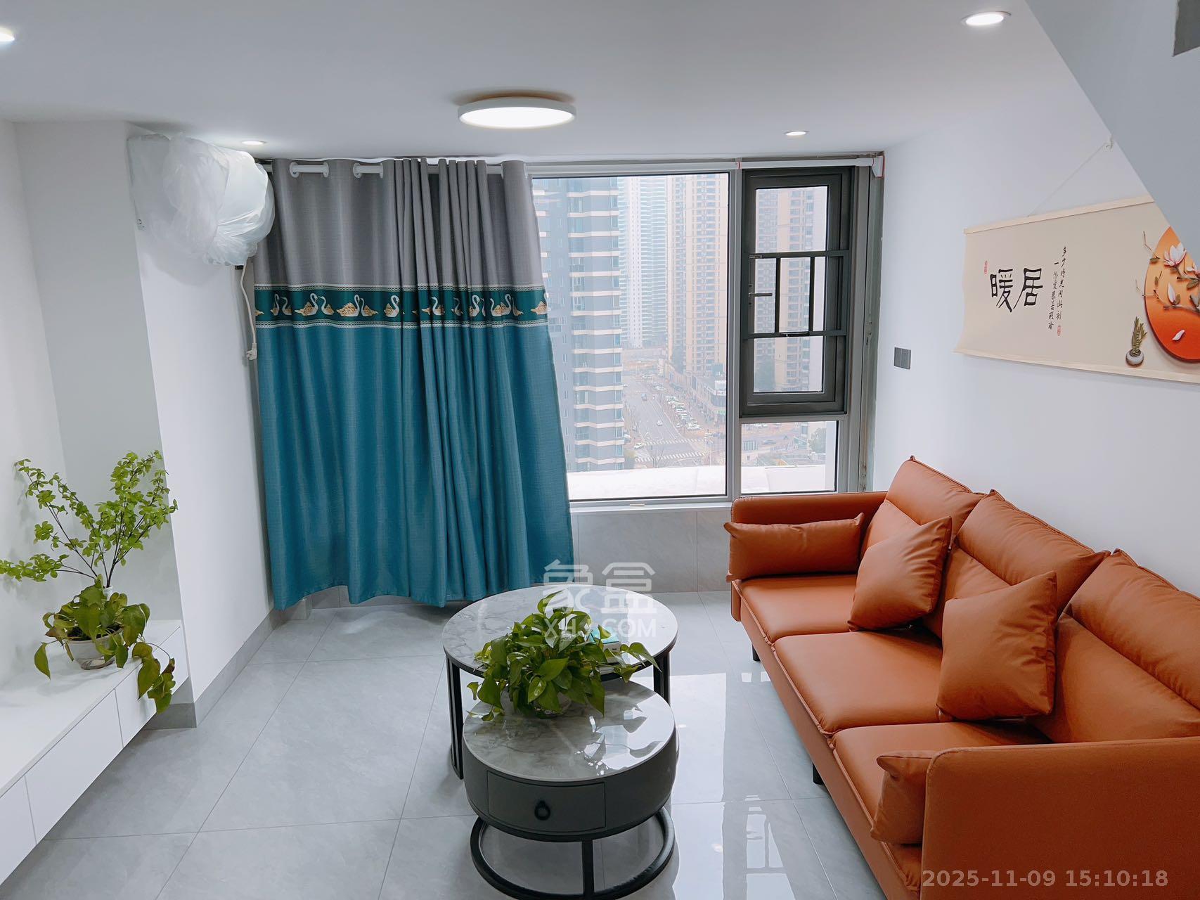 保利天禧EF区  2室2厅1卫    2600.0元/月室内图