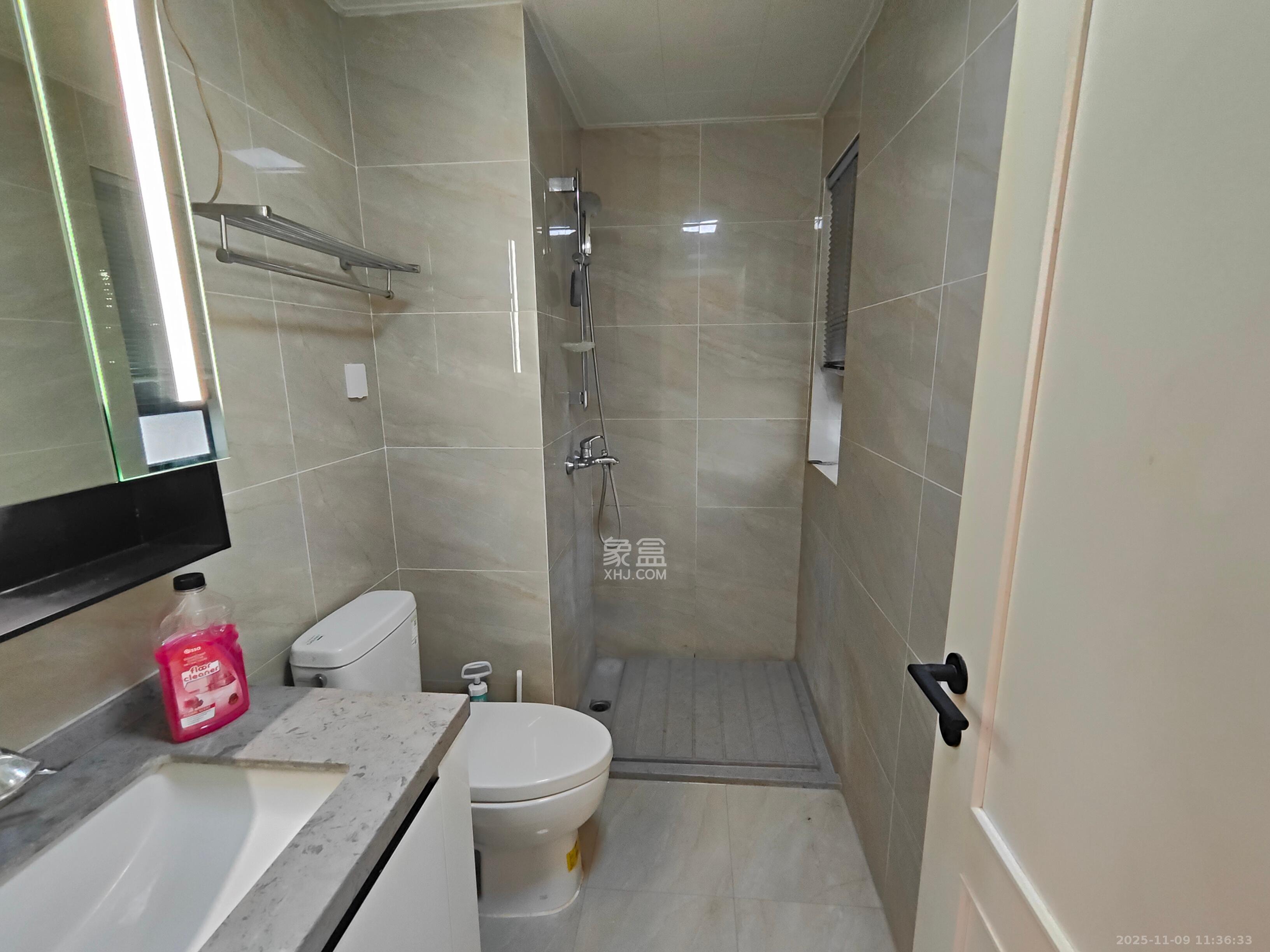 万科金色梦想B区 3室2厅2卫 3300.0元/月 万科金色梦想B区 3室2厅2卫 3300.0元/月室内图