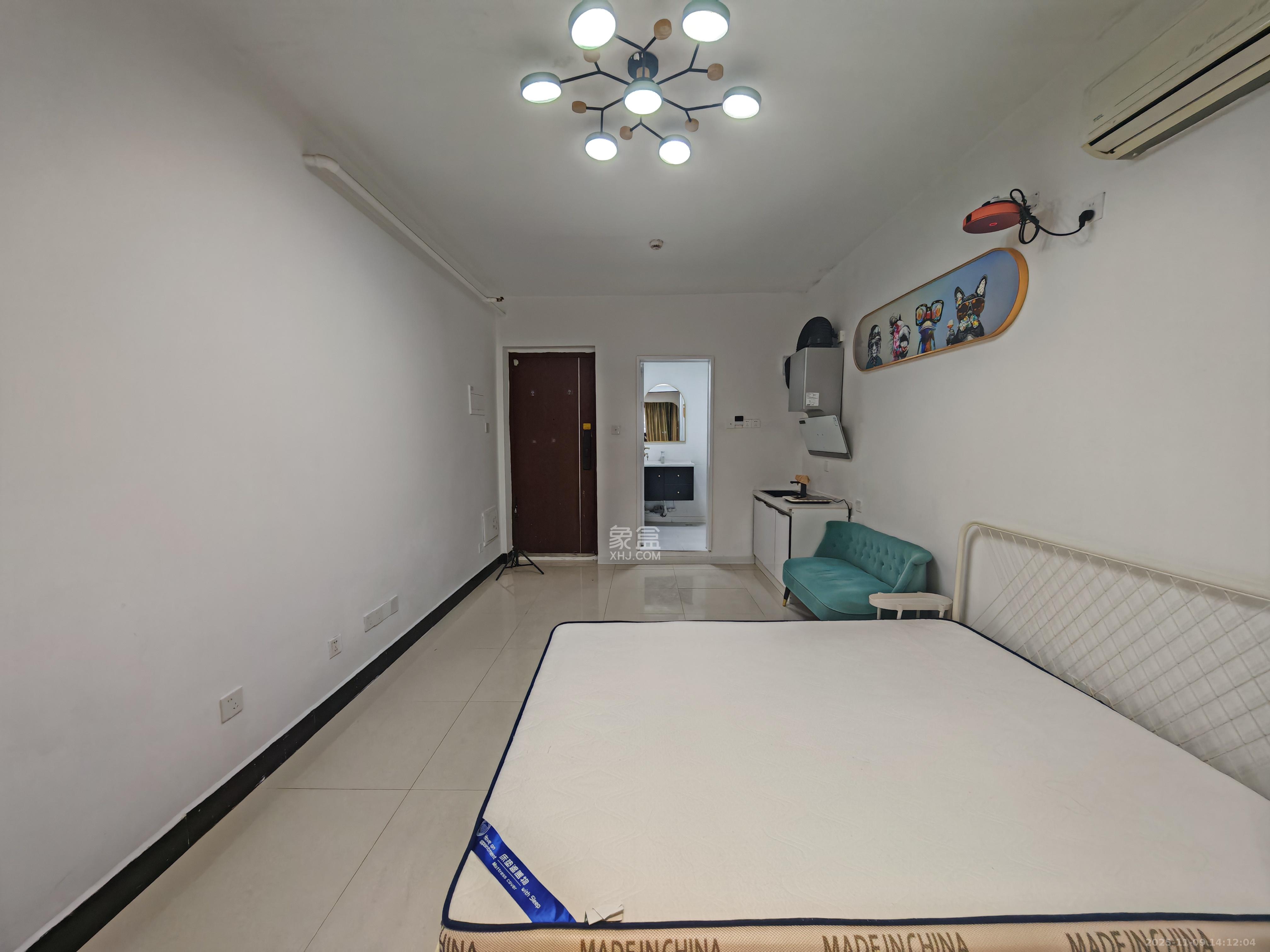 达美D6区  1室1厅1卫    1400.0元/月室内图