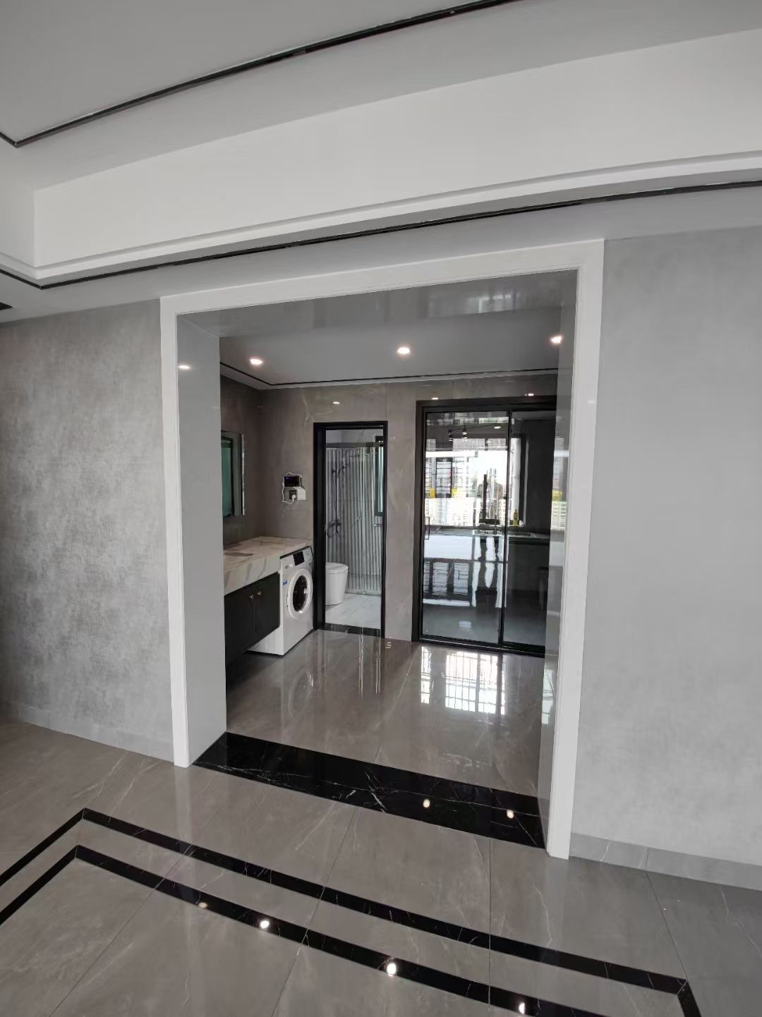 冠城江景 3室2厅2卫 2800.0元/月 冠城江景 3室2厅2卫 2800.0元/月室内图