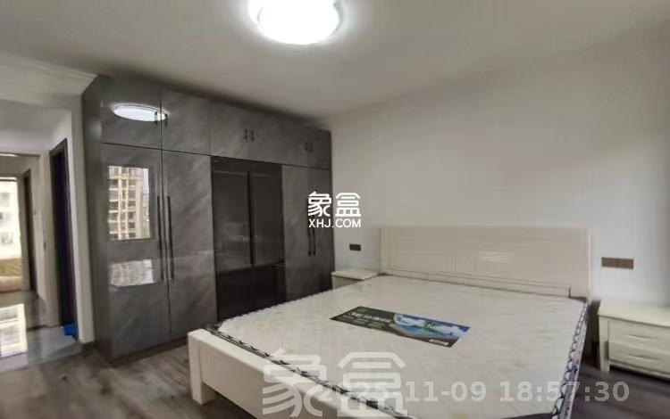 明发阅江悦府 4室2厅2卫 2550.0元/月 明发阅江悦府 4室2厅2卫 2550.0元/月室内图