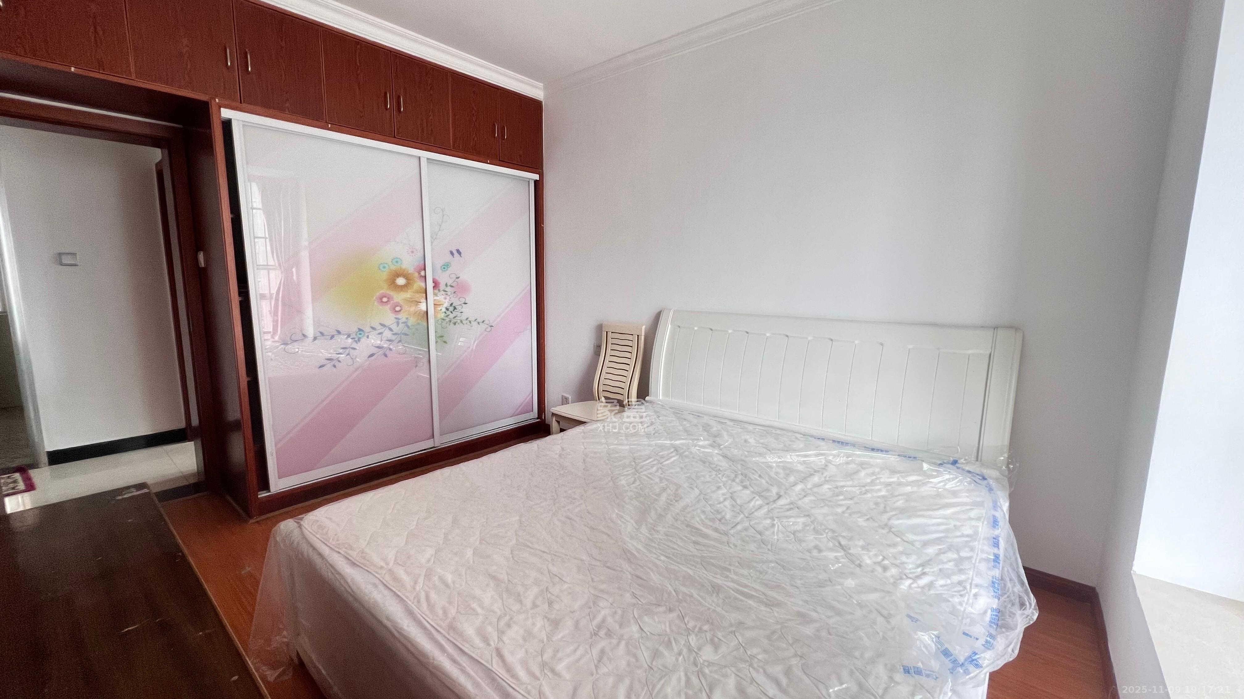 恒广国际景园一二区  2室1厅1卫    1800.0元/月室内图