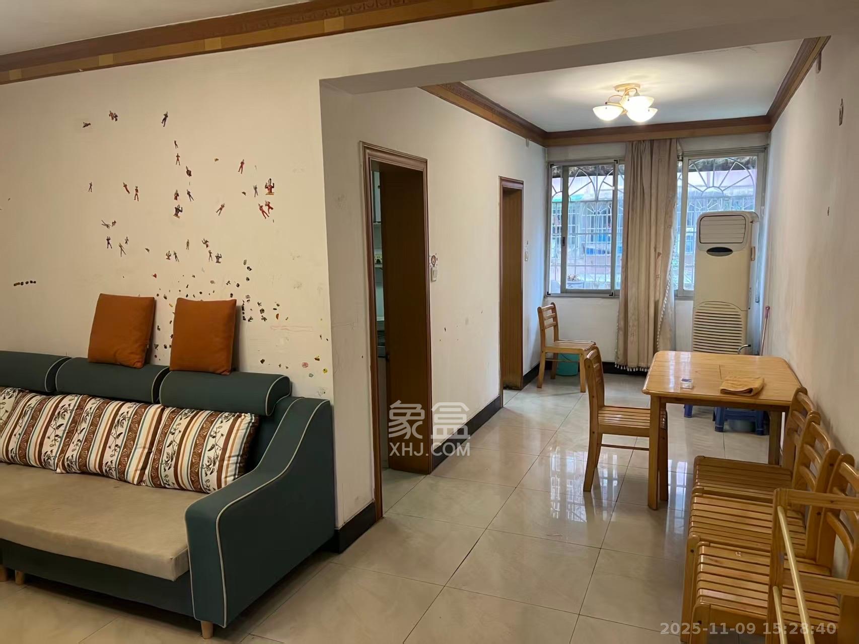 三湘小区  2室2厅1卫    1200.0元/月室内图