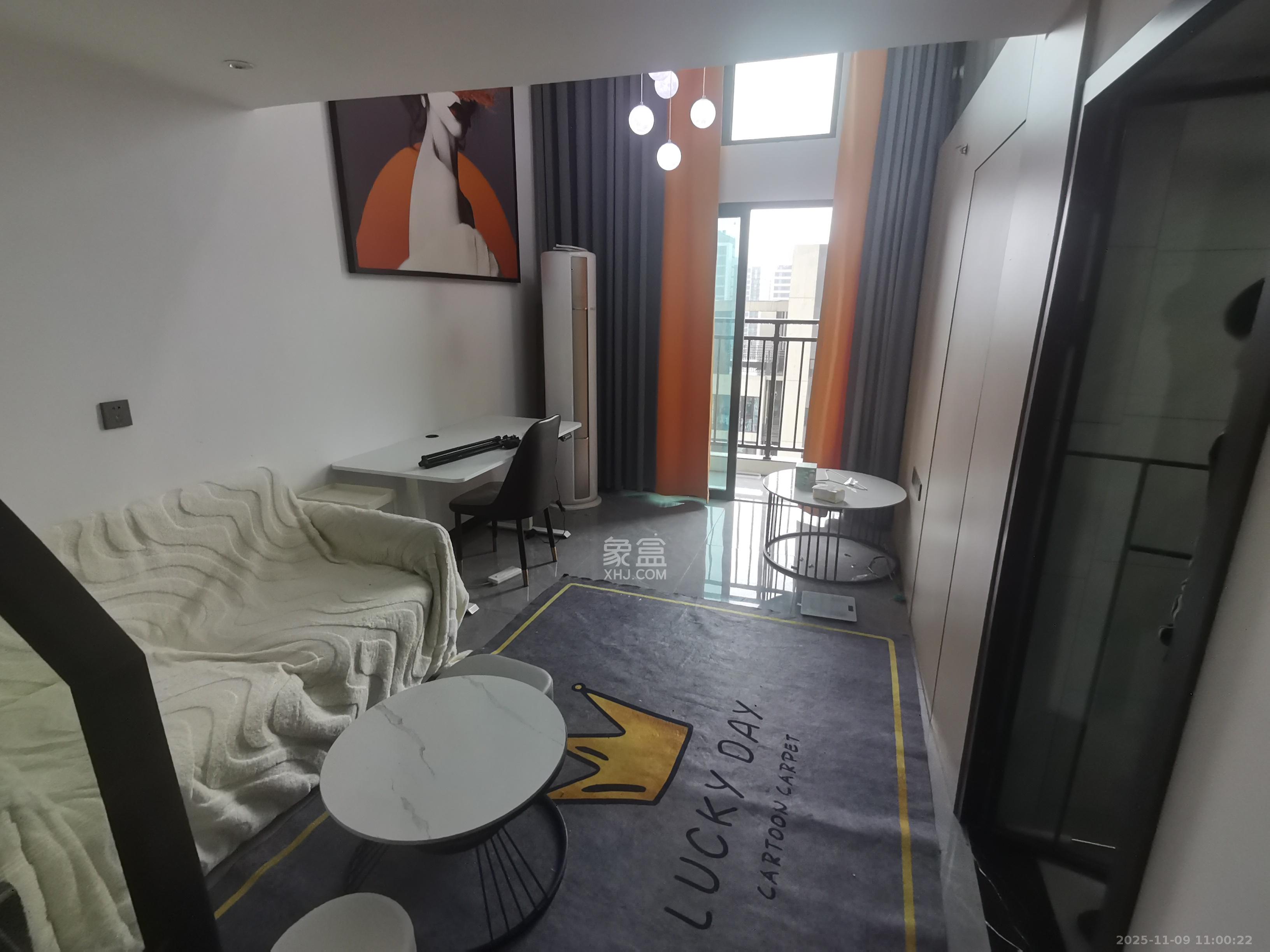 万科金色梦想A区  2室2厅2卫    2500.0元/月