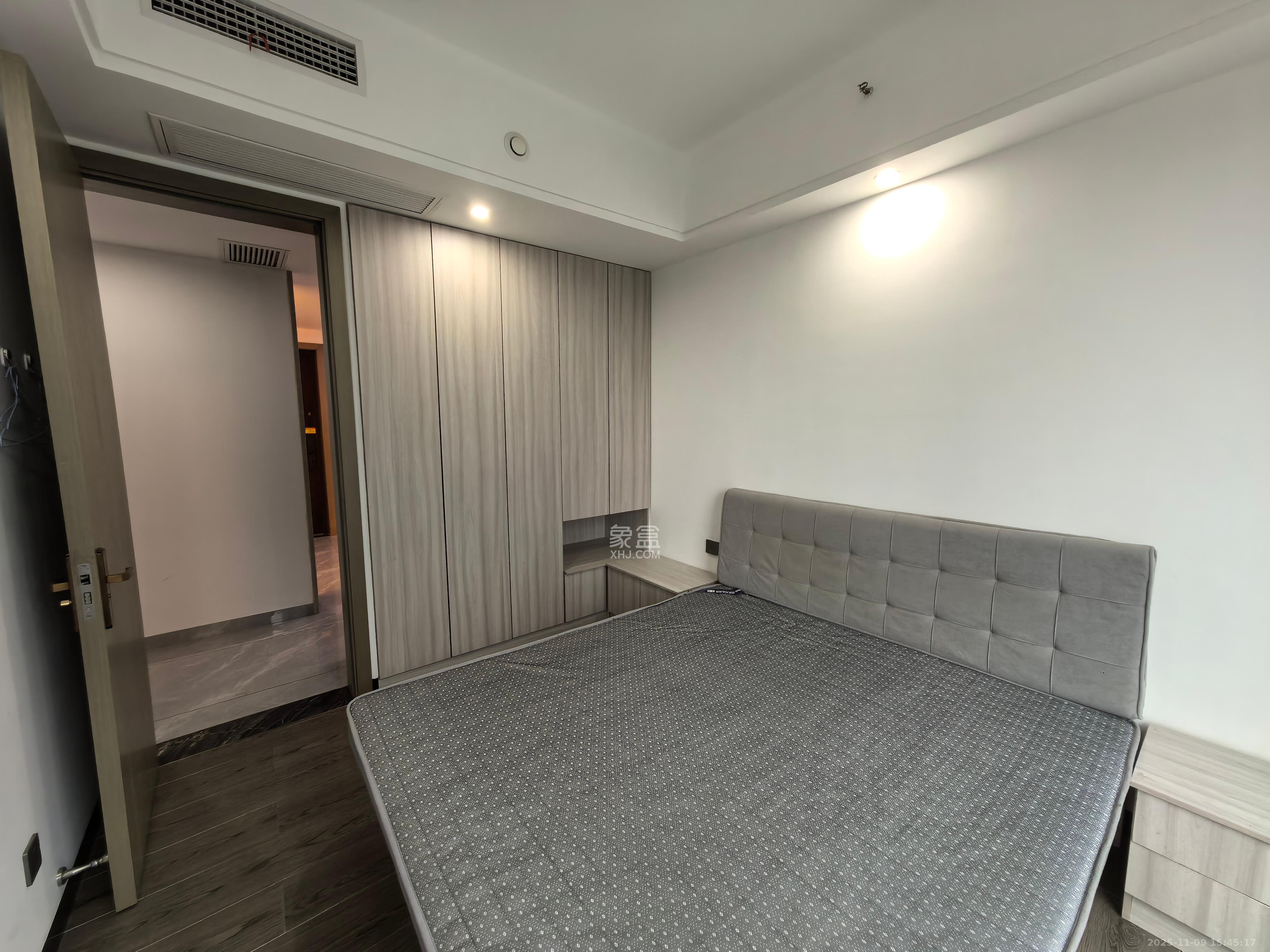 远洋外滩壹号  4室2厅2卫    4900.0元/月室内图