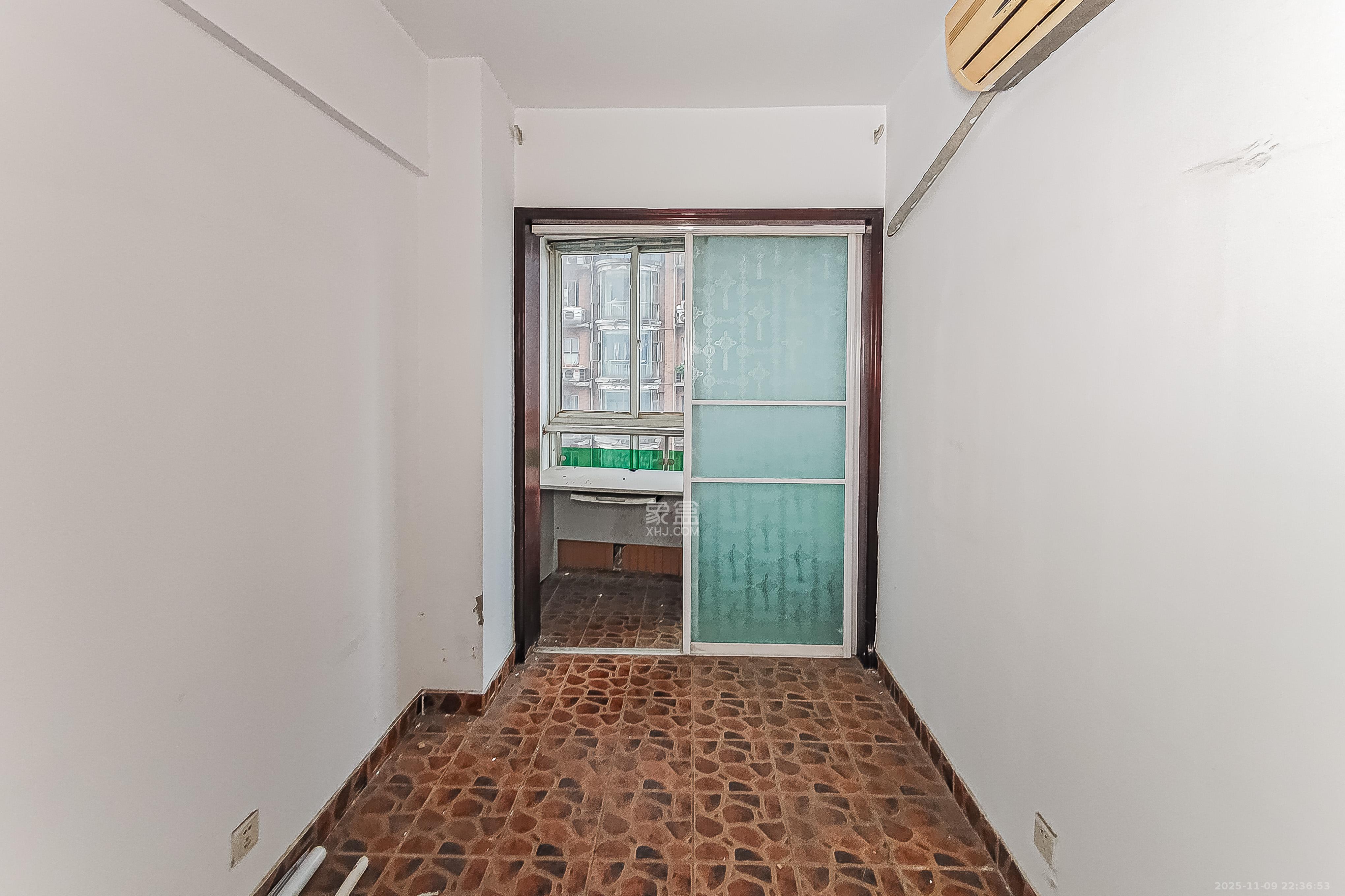 佳天国际新城  3室2厅2卫    95.0万卧室