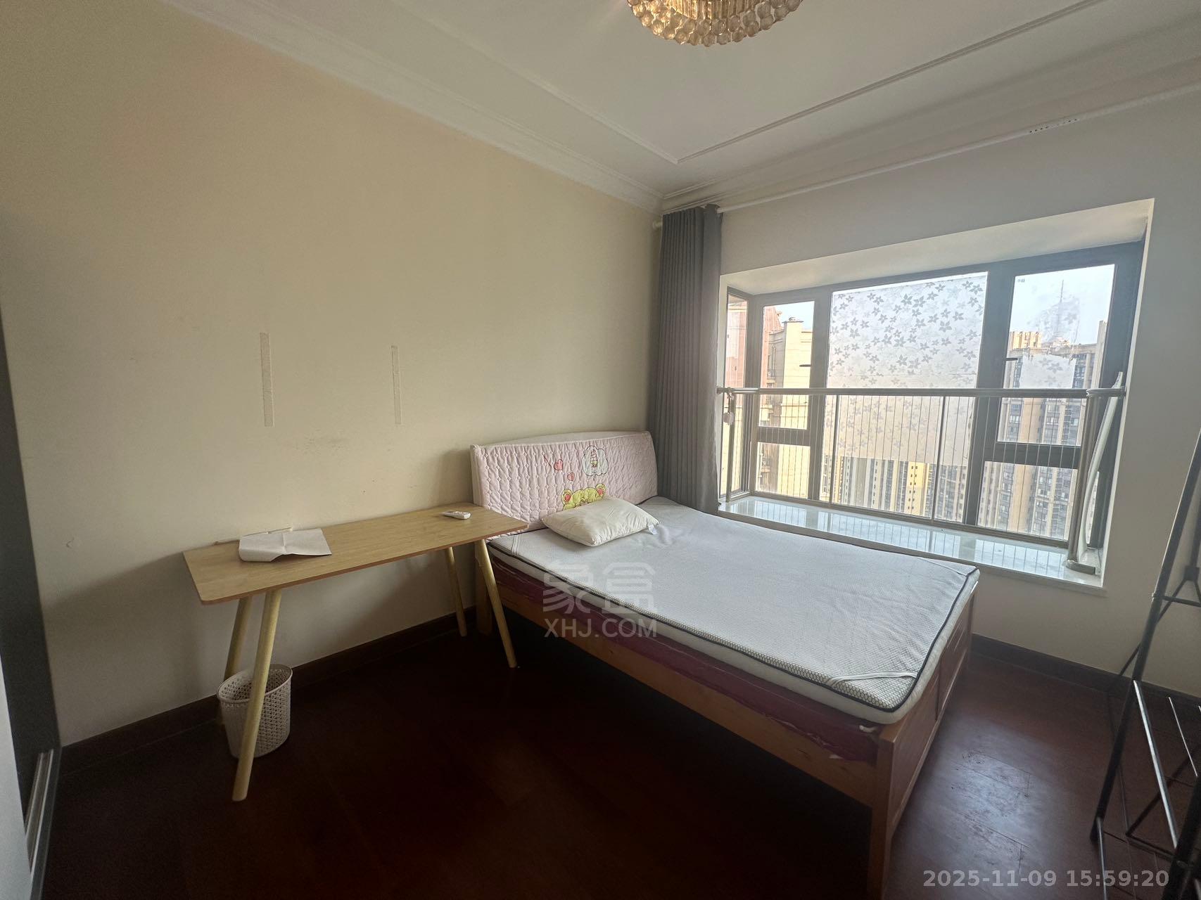 恒大华府  2室2厅1卫    1500.0元/月室内图