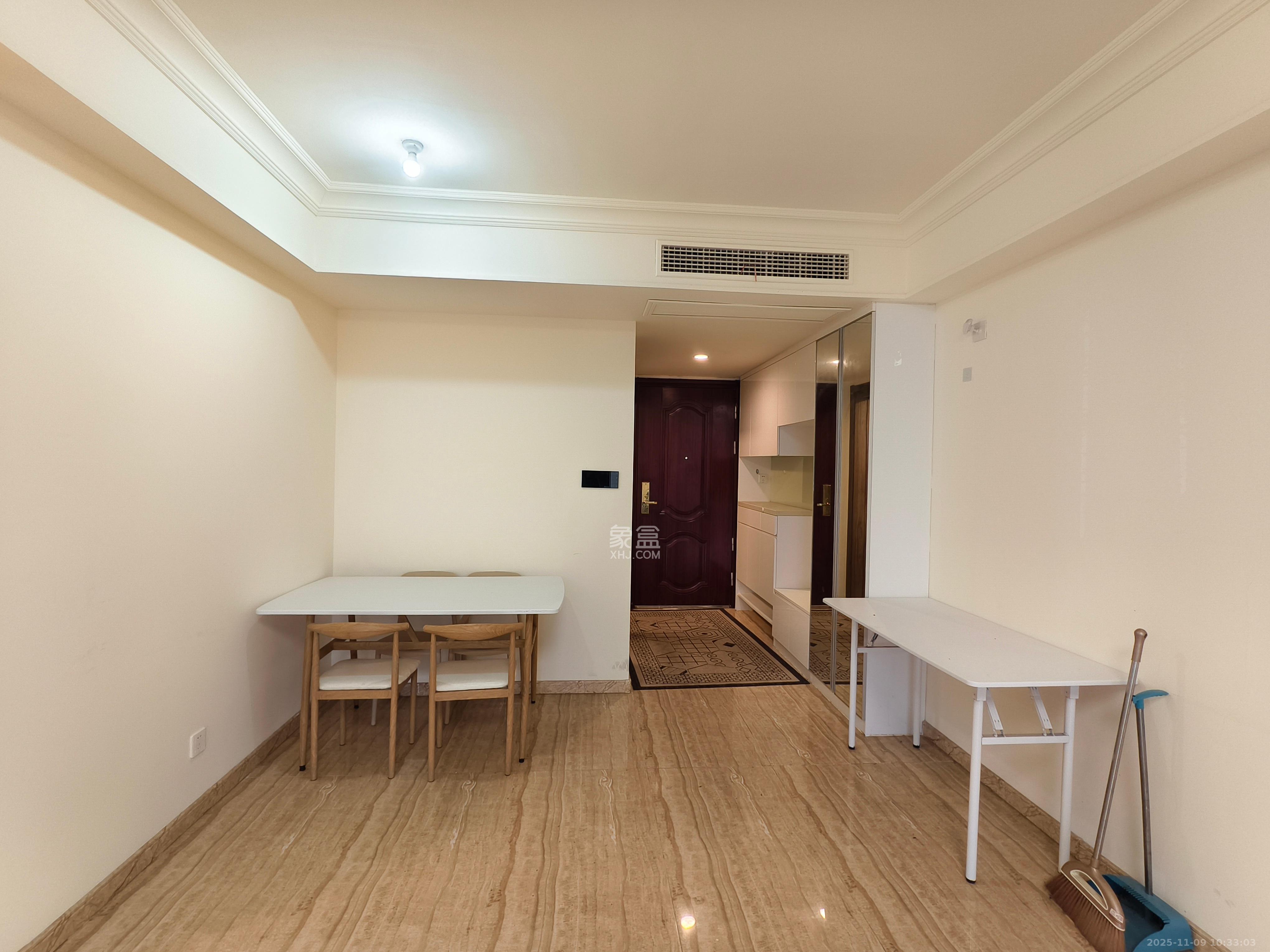 碧桂园翘楚棠 3室2厅2卫 2100.0元/月 碧桂园翘楚棠 3室2厅2卫 2100.0元/月室内图