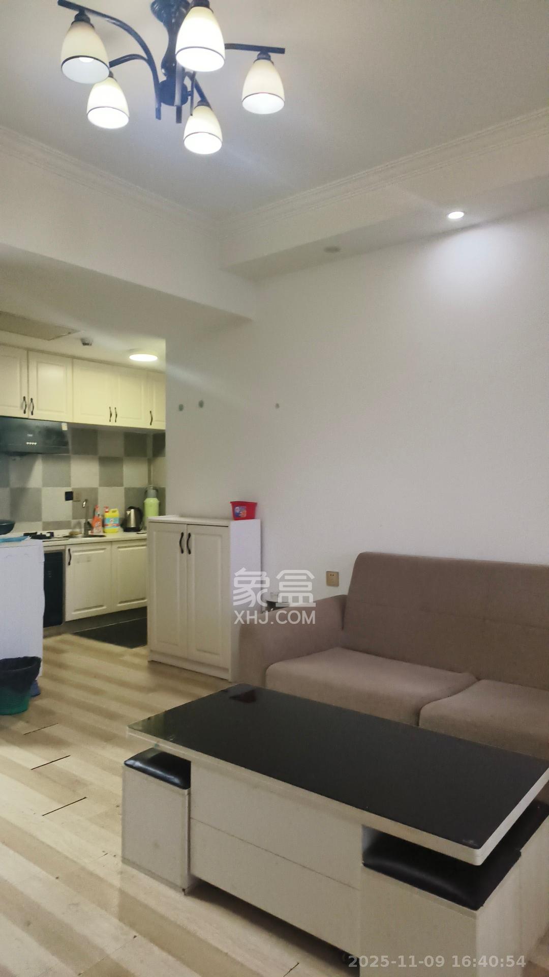 恒大金都（华瑞金都）  1室1厅1卫    1800.0元/月室内图