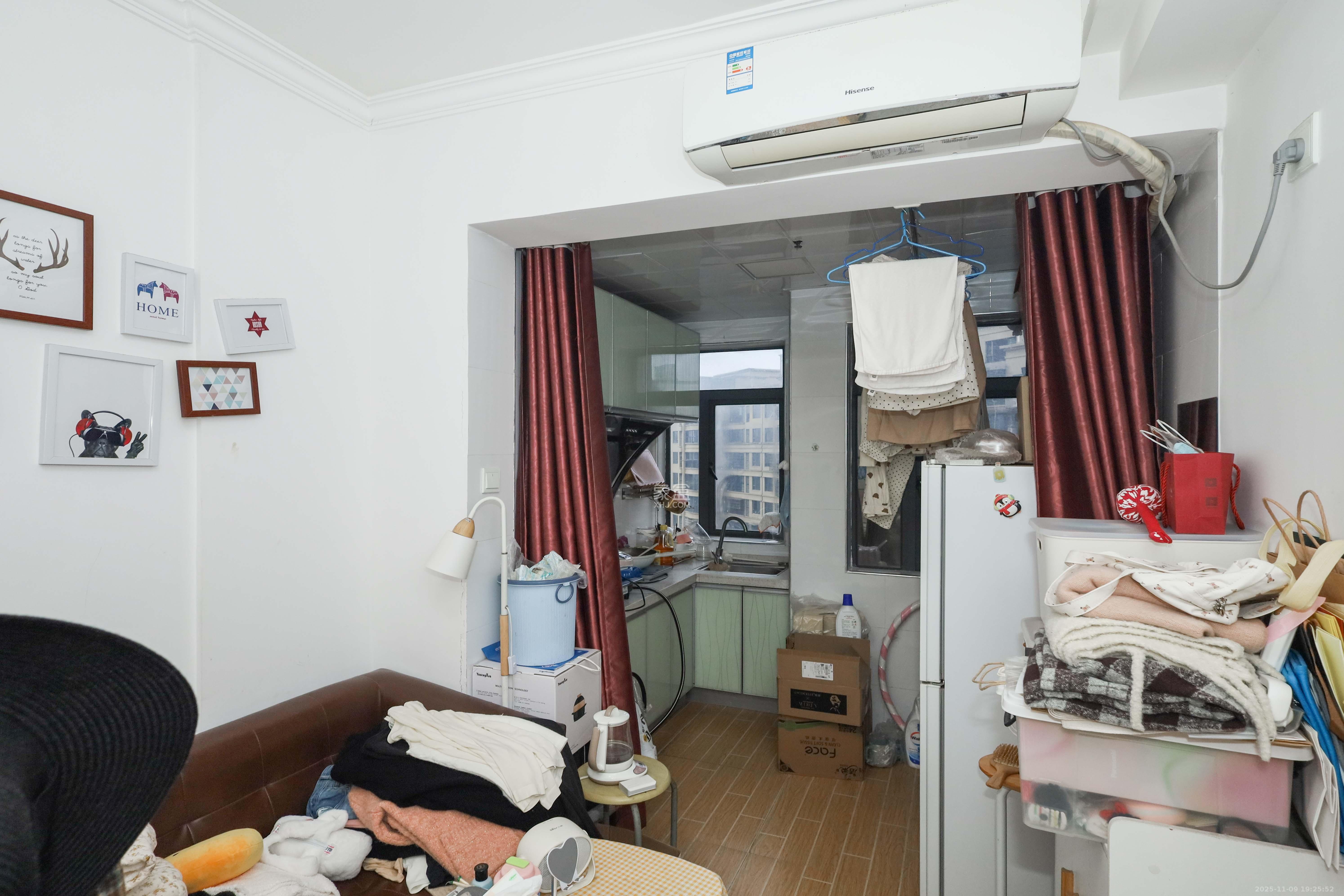 保利麓谷林语I区  1室0厅0卫    22.0万客厅