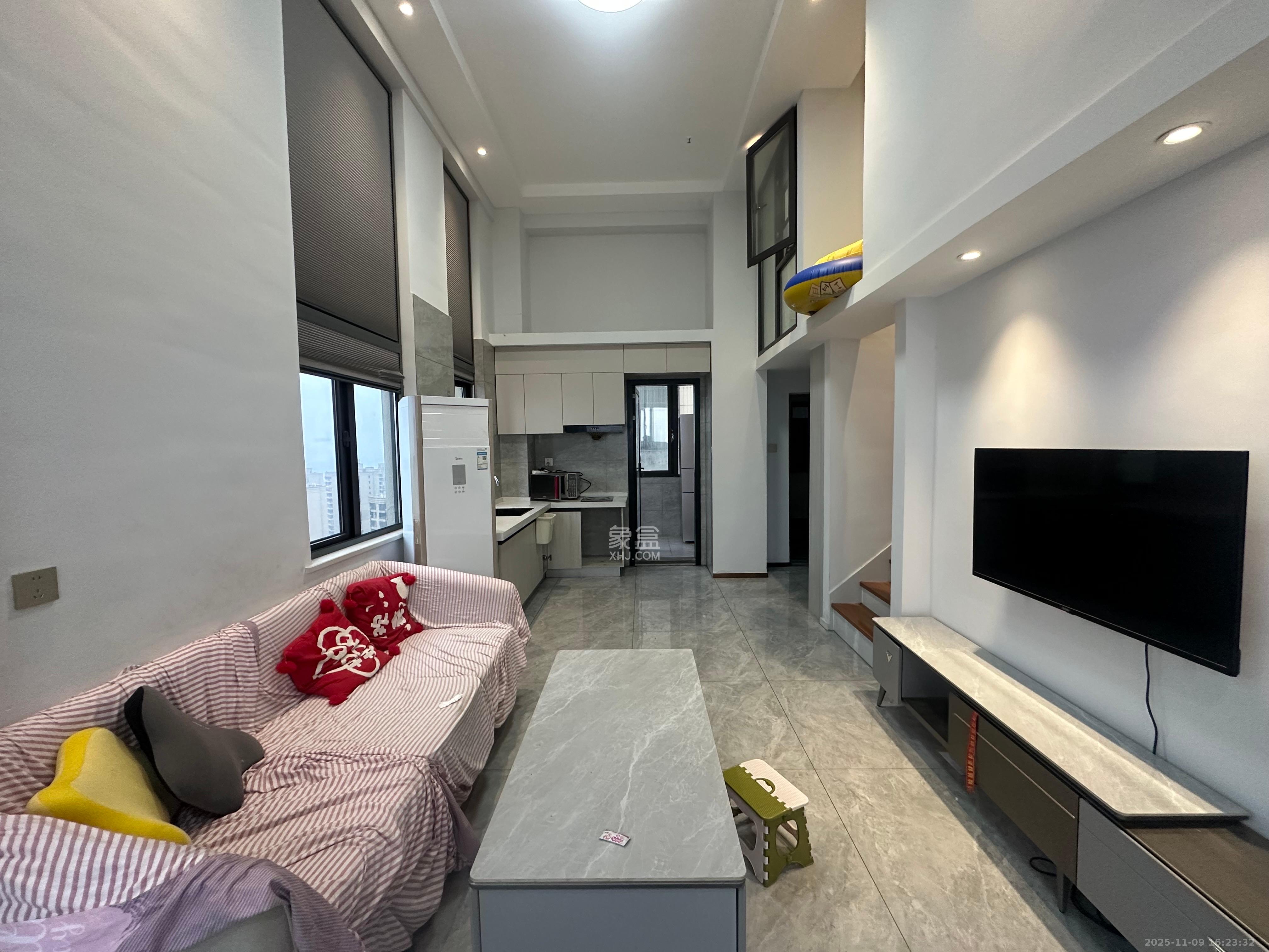 中南国际眼镜城（中伟商业中心）  1室0厅0卫    2100.0元/月室内图