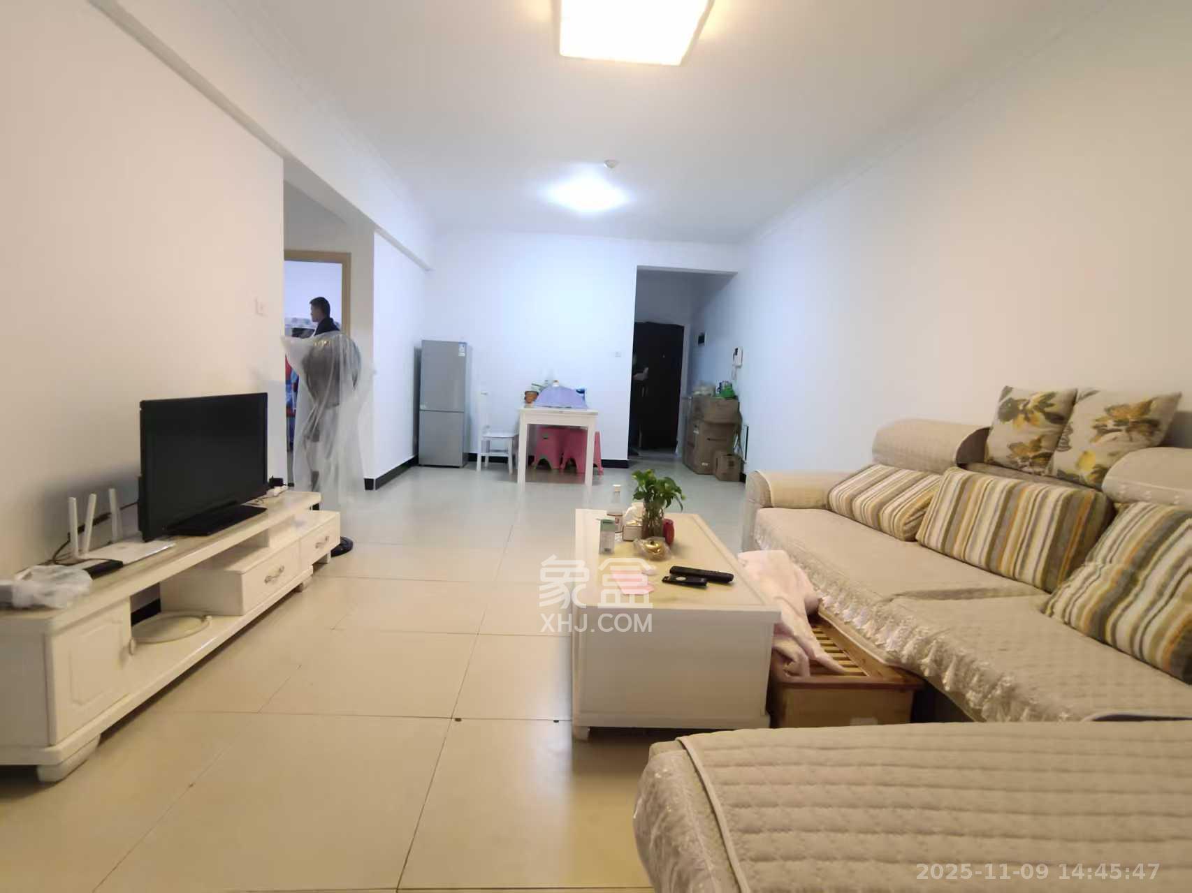 卓越蔚蓝海岸二期 2室2厅1卫 2000.0元/月 卓越蔚蓝海岸二期 2室2厅1卫 2000.0元/月室内图