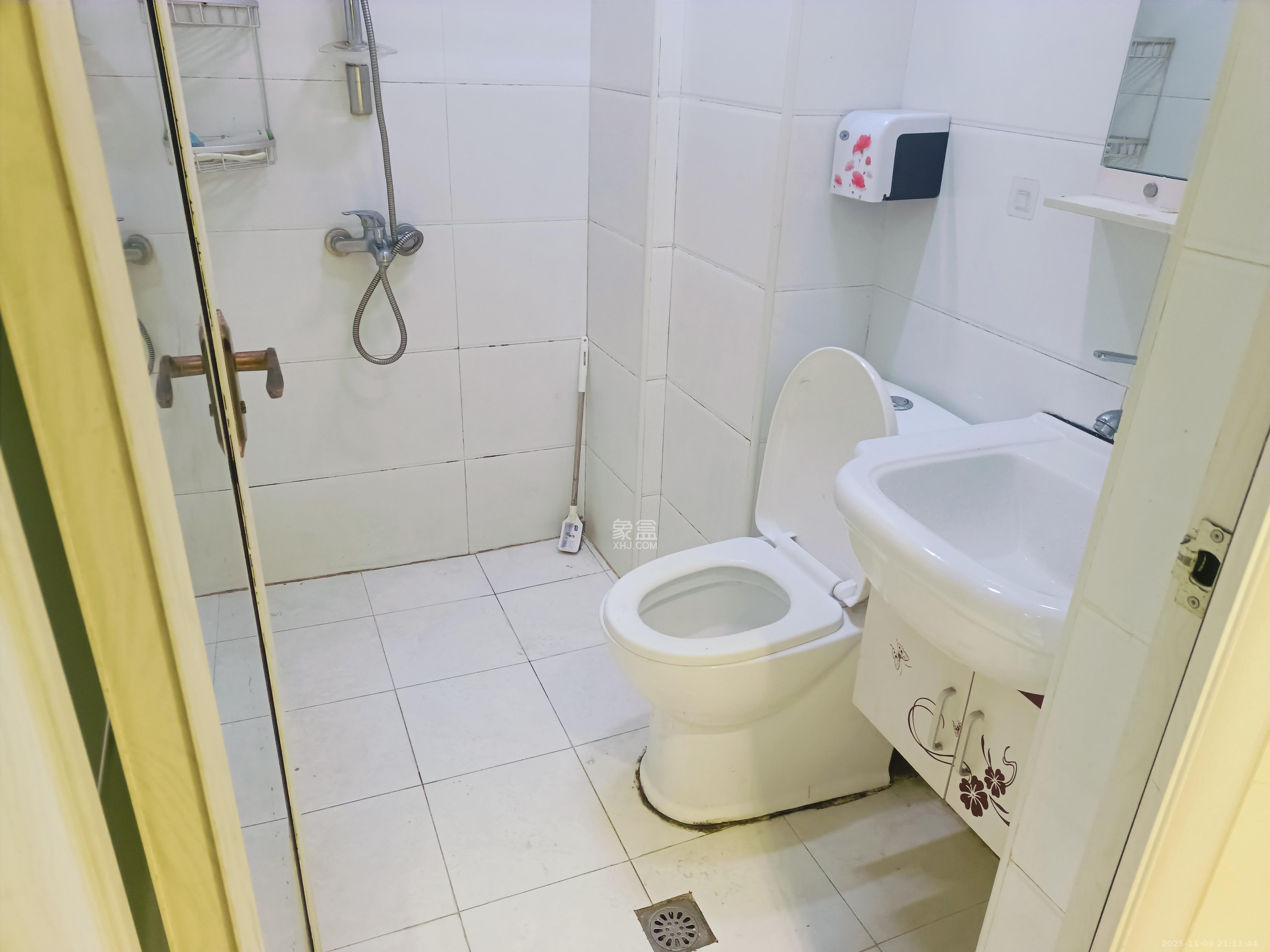 新远时代 1室1厅1卫 1100.0元/月 新远时代 1室1厅1卫 1100.0元/月室内图