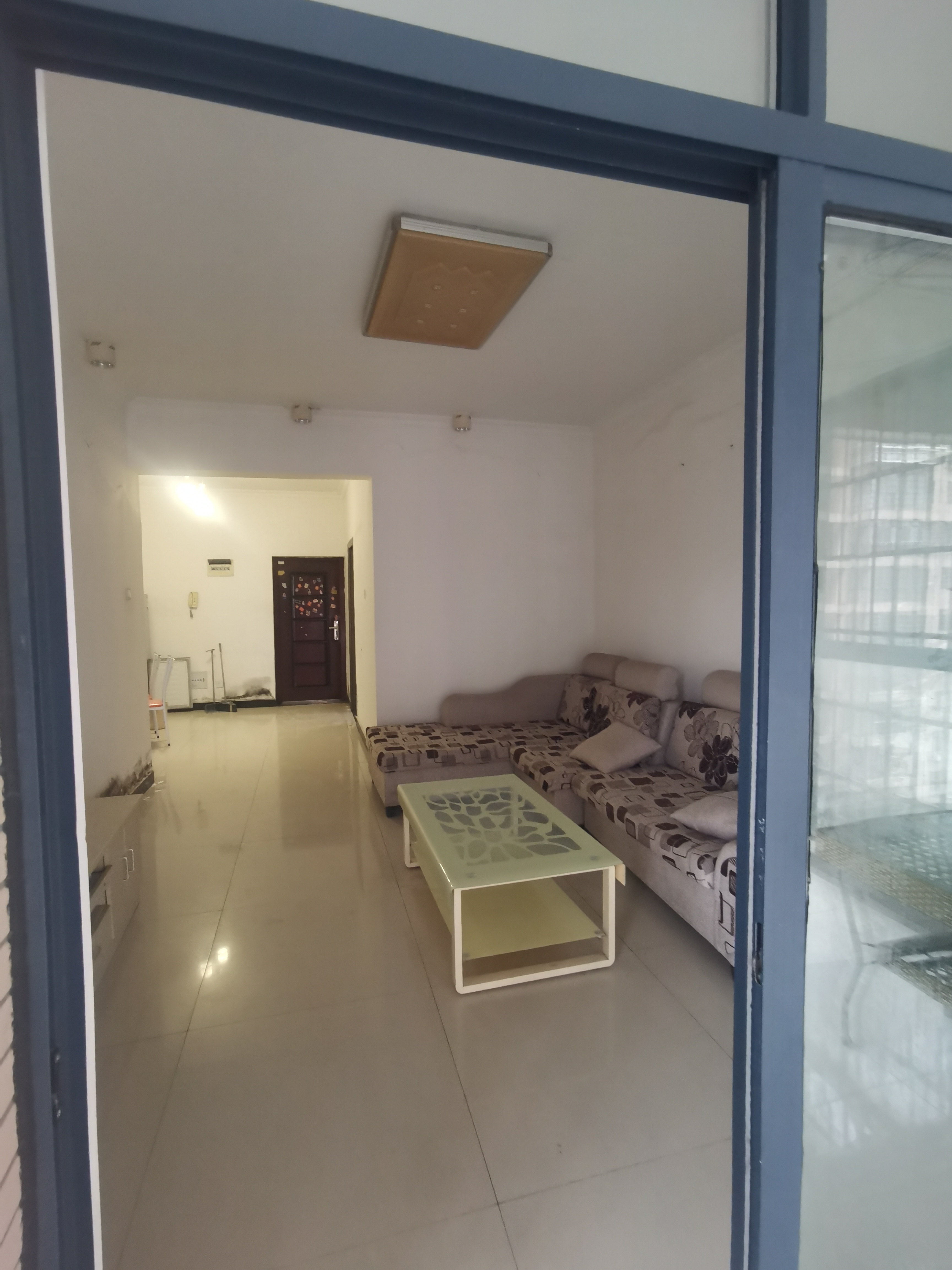 天悦嘉园  2室2厅1卫    1800.0元/月户型图