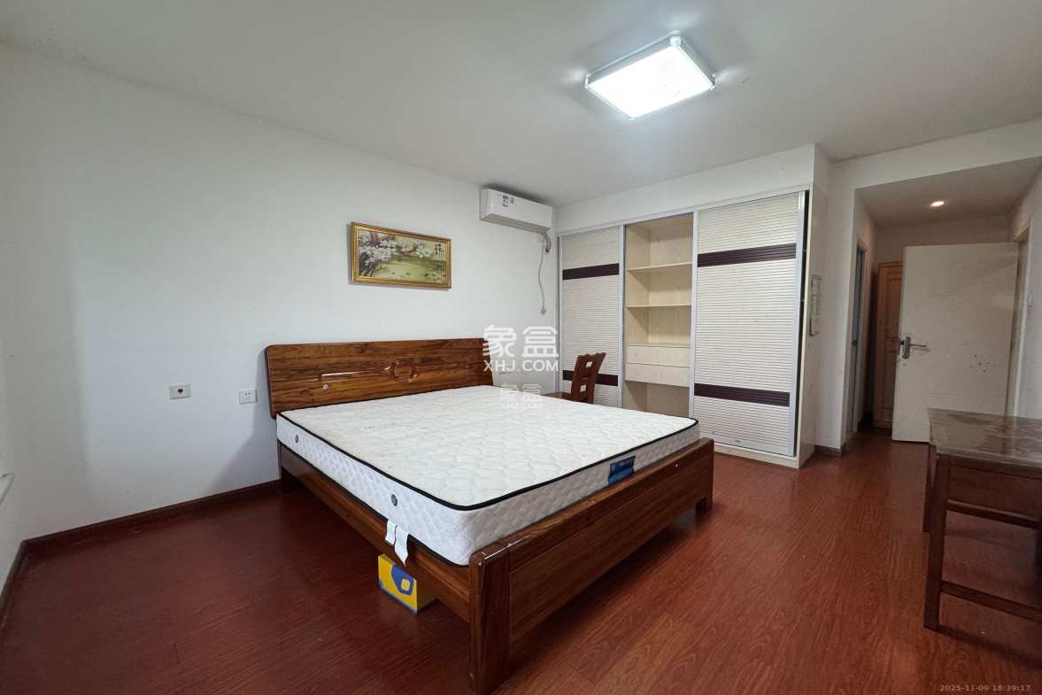 鑫远尚玺苑 1室0厅0卫 3100.0元/月 鑫远尚玺苑 1室0厅0卫 3100.0元/月室内图