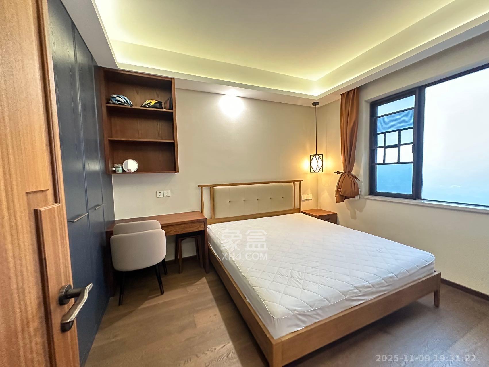 达美溪湖湾  4室2厅3卫    13000.0元/月室内图