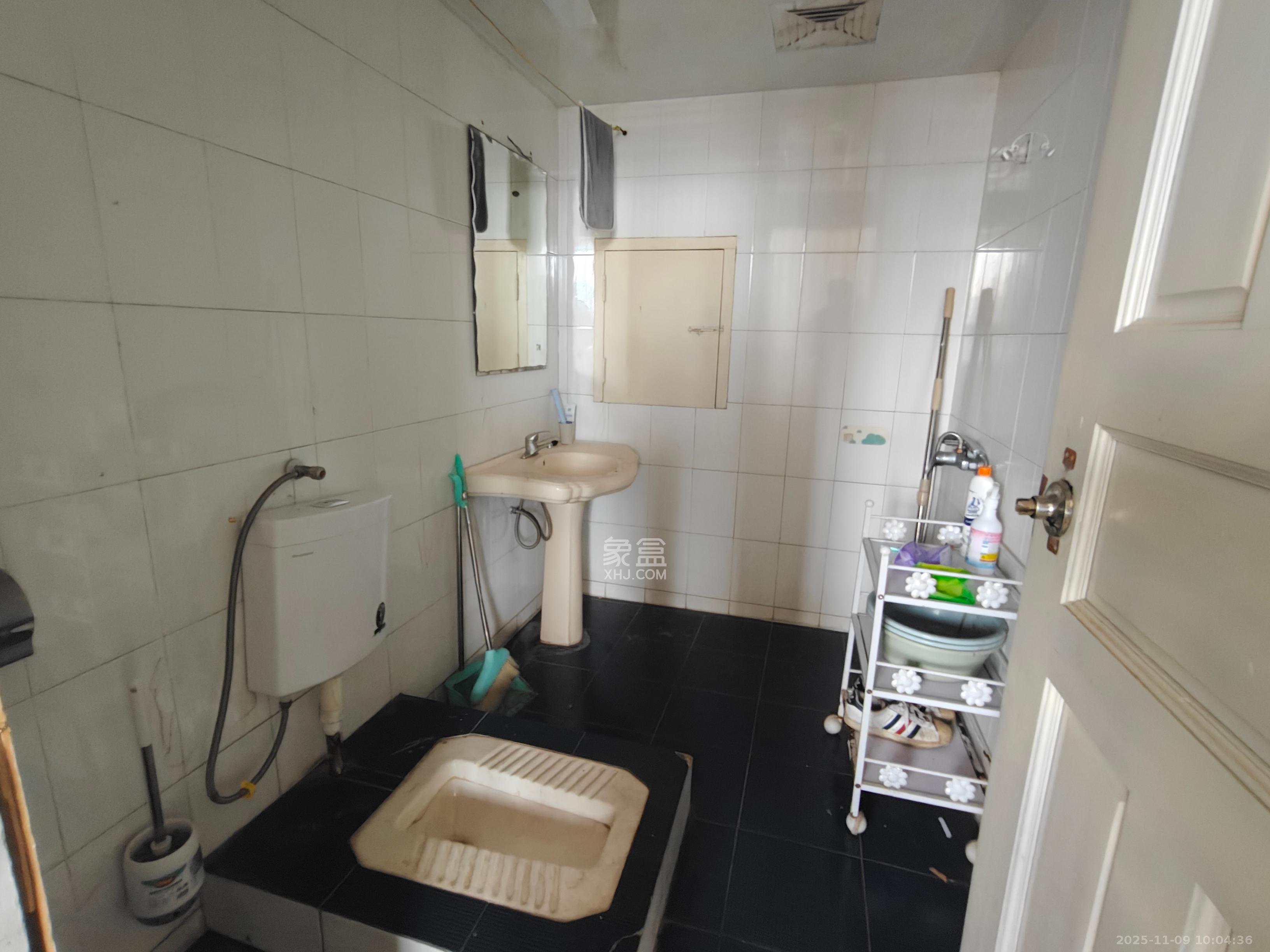 君临天厦  3室1厅1卫    2800.0元/月室内图