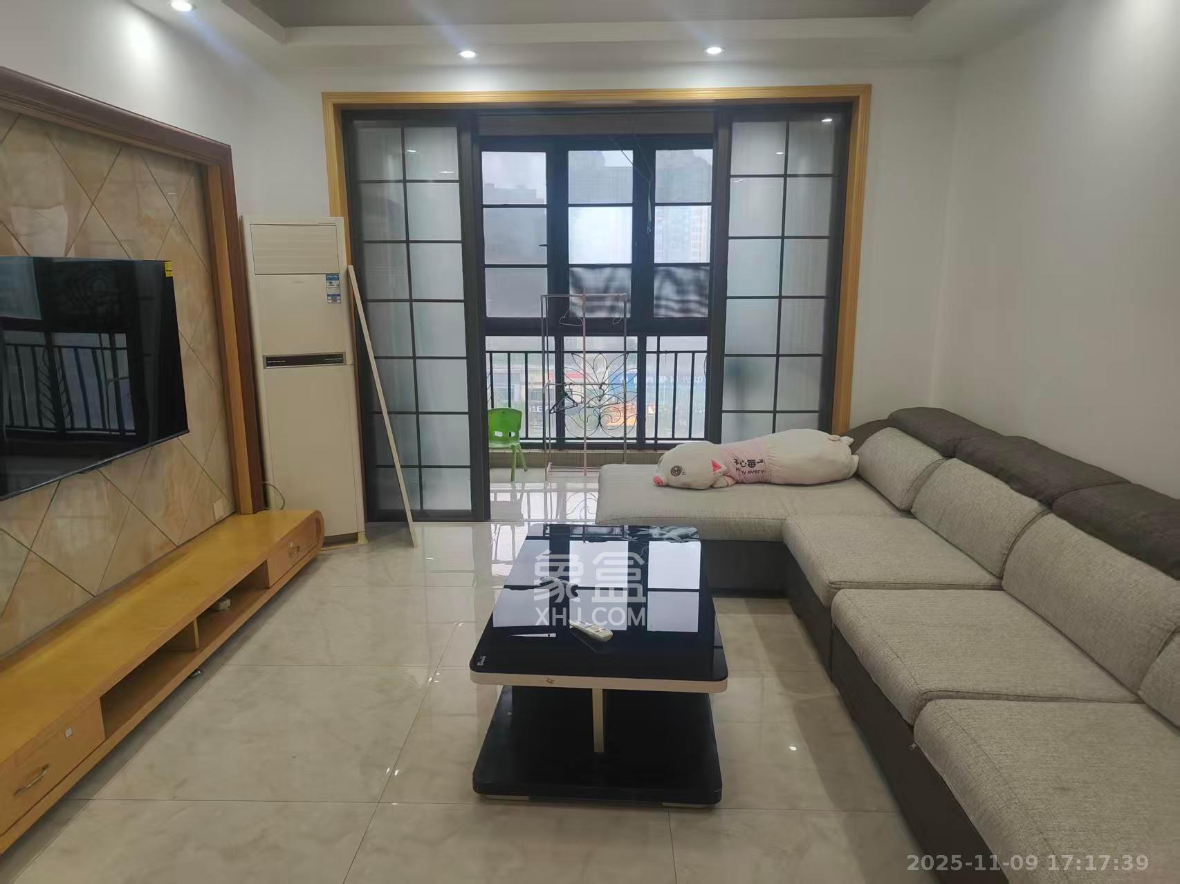 宏聚地中海  2室2厅1卫    2000.0元/月