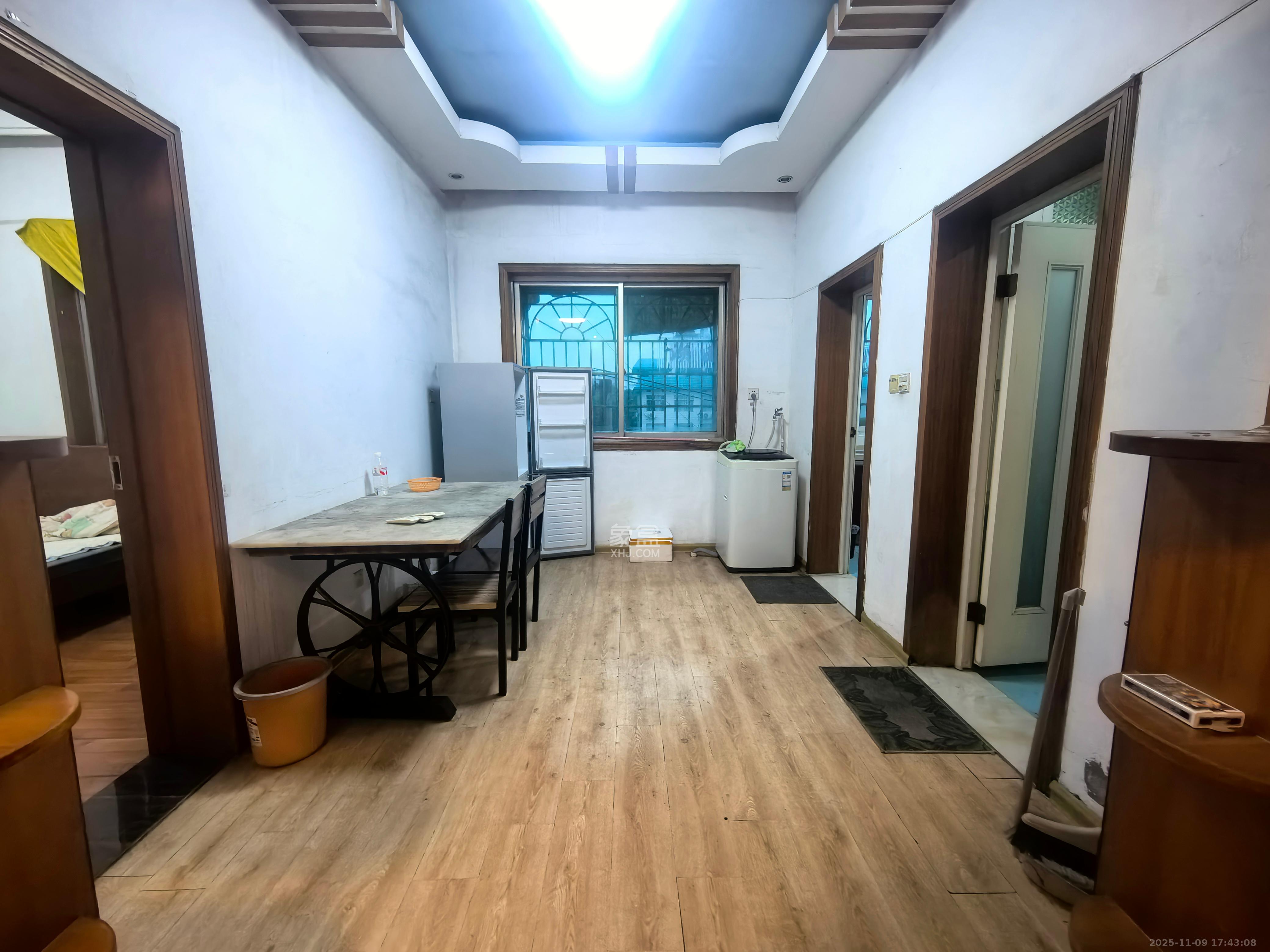 马王堆陶瓷建材新城 3室2厅1卫 1800.0元/月 马王堆陶瓷建材新城 3室2厅1卫 1800.0元/月室内图