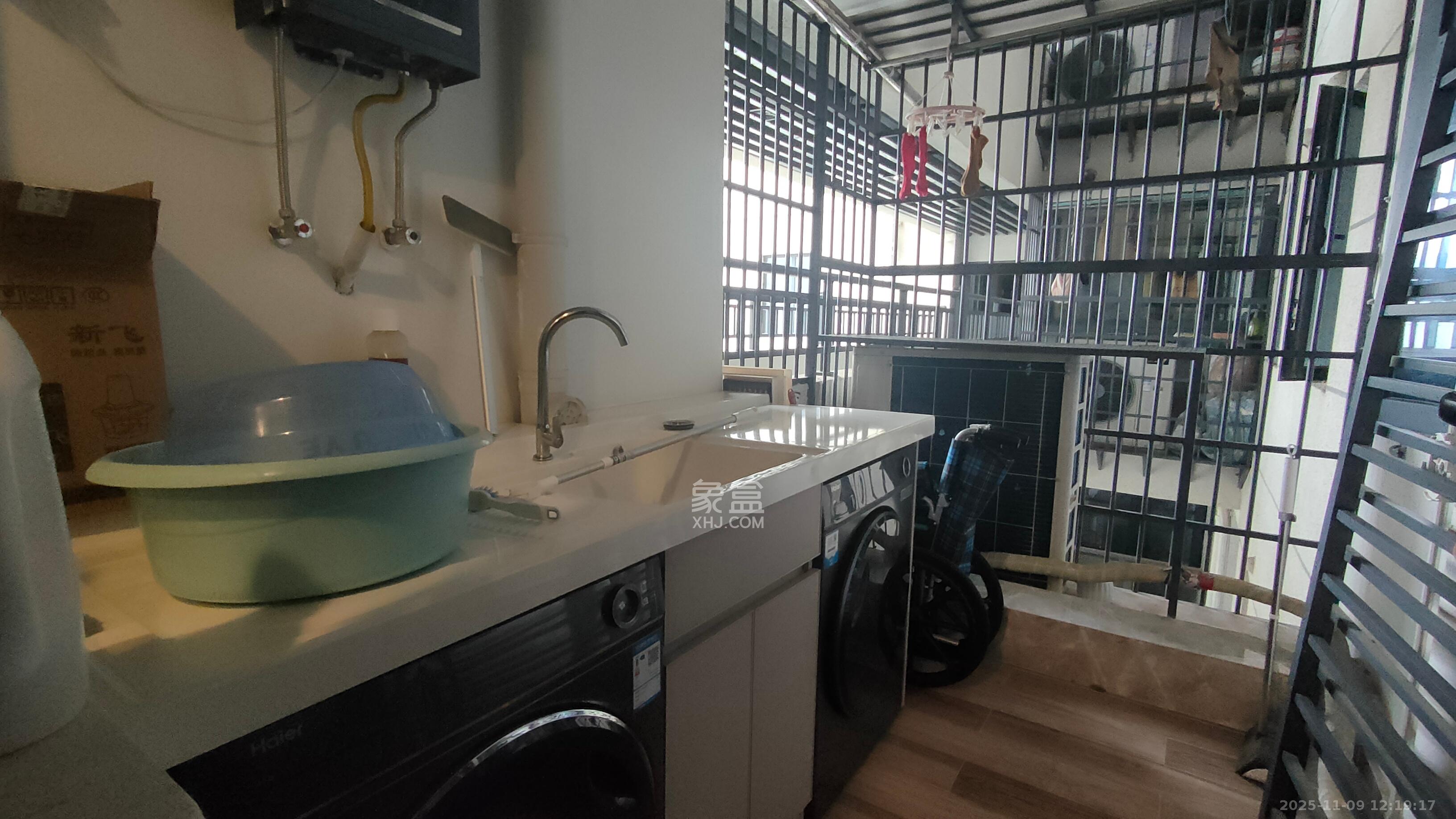 绿地长沙城际空间站(绿地新里佳苑) 3室2厅2卫 3000.0元/月 绿地长沙城际空间站(绿地新里佳苑) 3室2厅2卫 3000.0元/月室内图