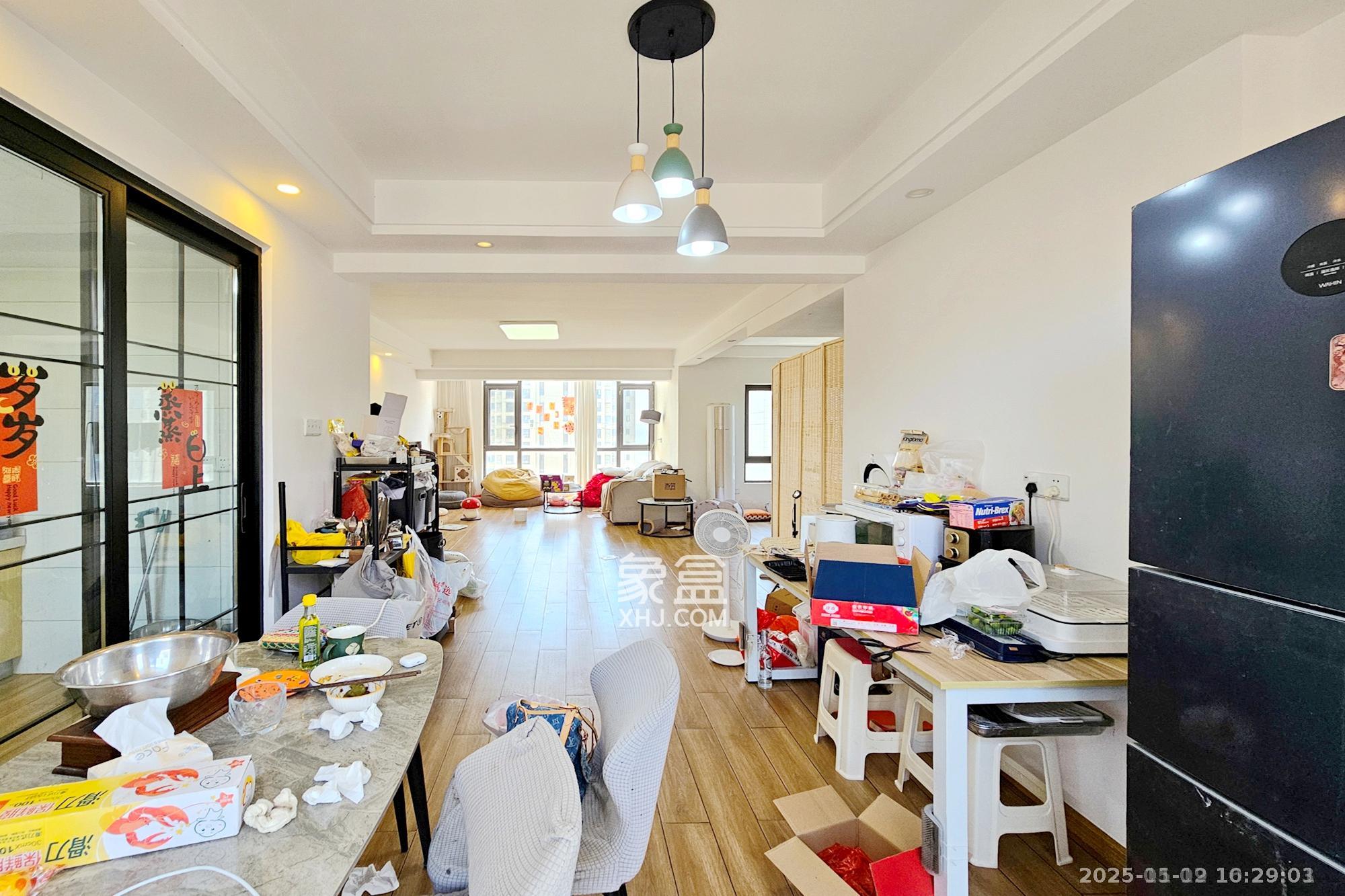 阳光城尚东湾蓝莓苑  4室2厅2卫    3500.0元/月室内图