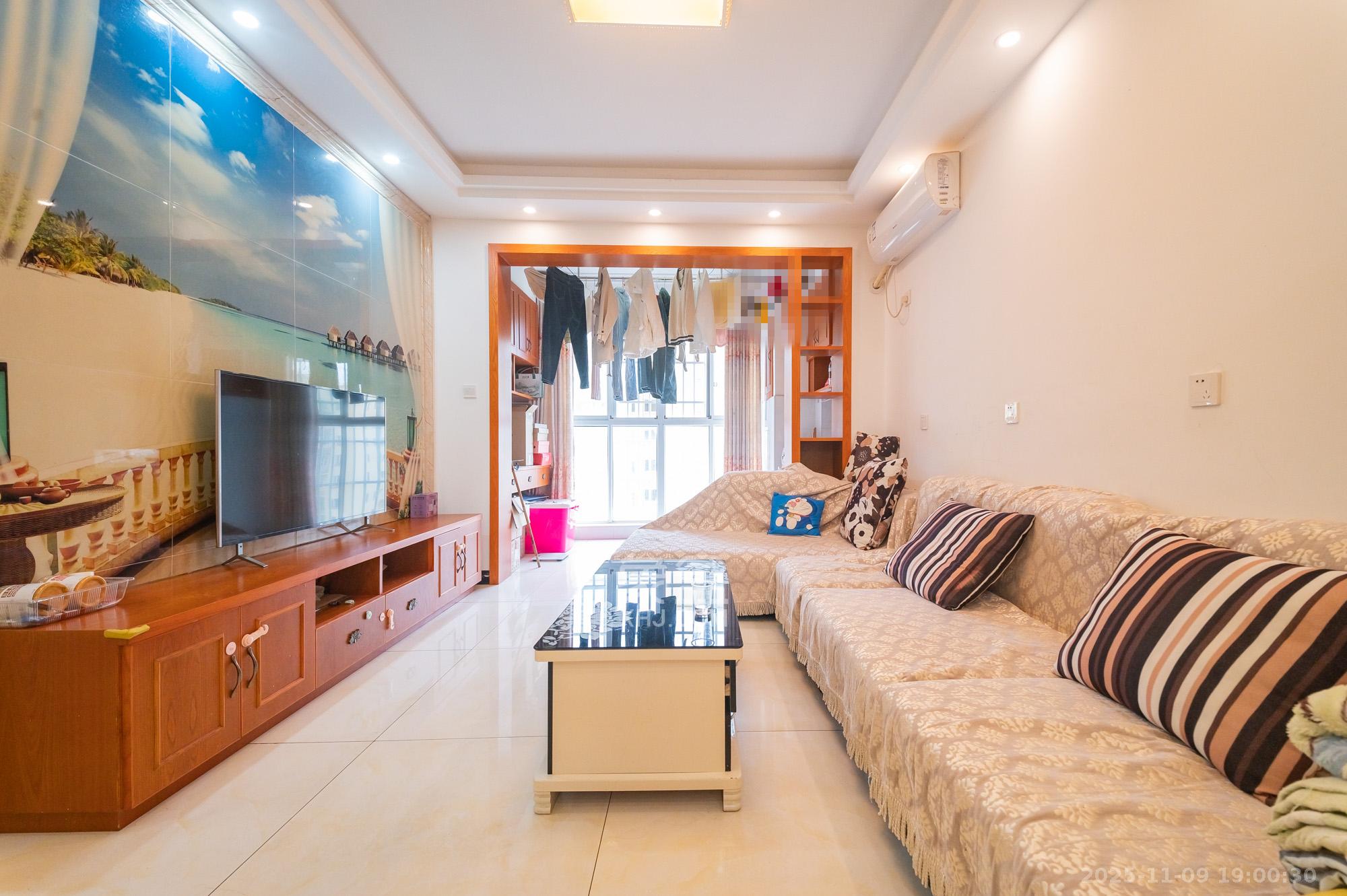 MOMA当代广场  3室2厅1卫    54.5万