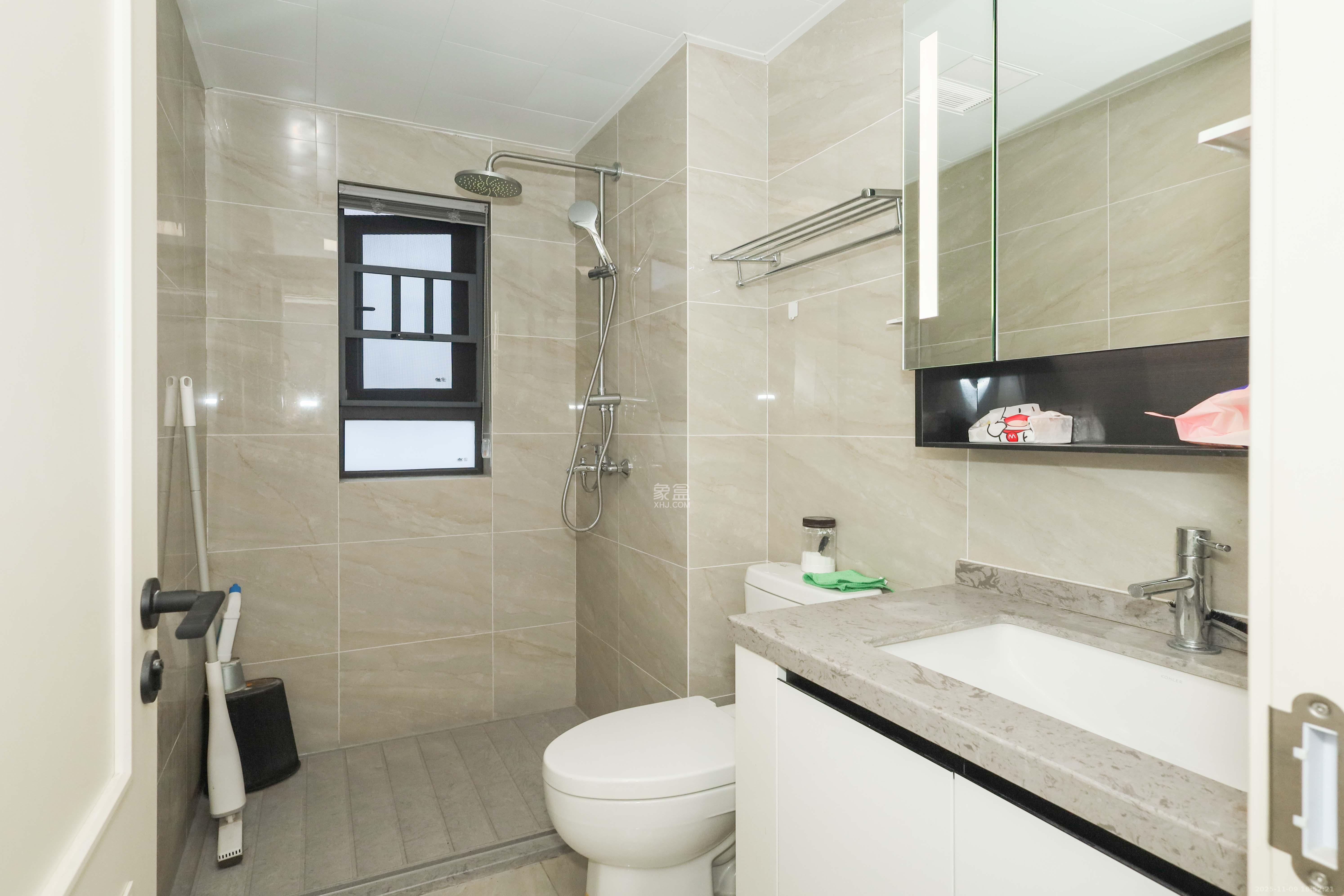 万科金色梦想B区 3室2厅2卫 110.0万 万科金色梦想B区 3室2厅2卫 110.0万卫生间