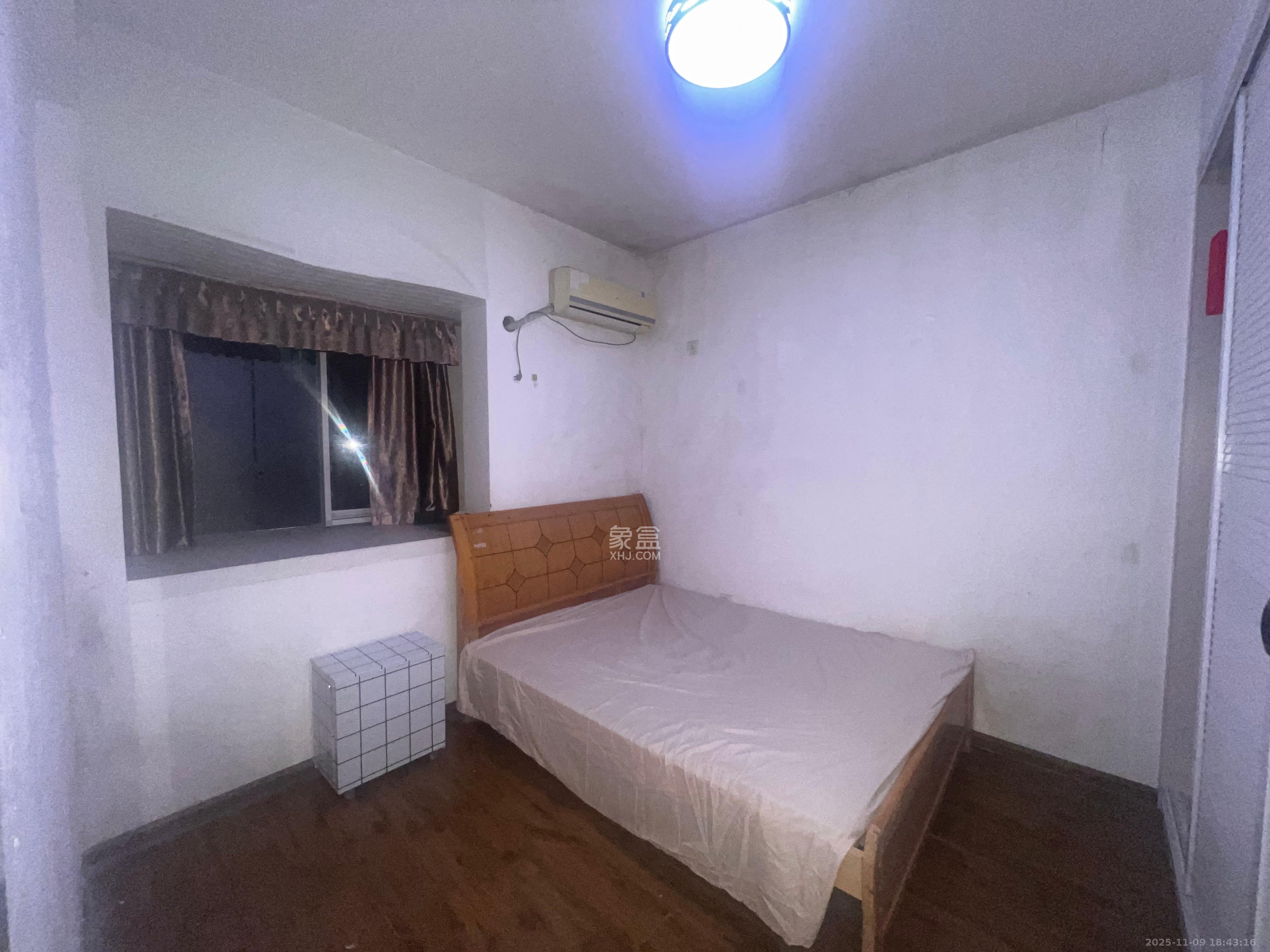 上海城小区  3室2厅2卫    2000.0元/月室内图